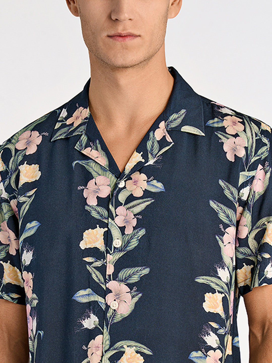 Lindbergh Men Blue Relaxed Fit Printed Shirt Collar Shirt