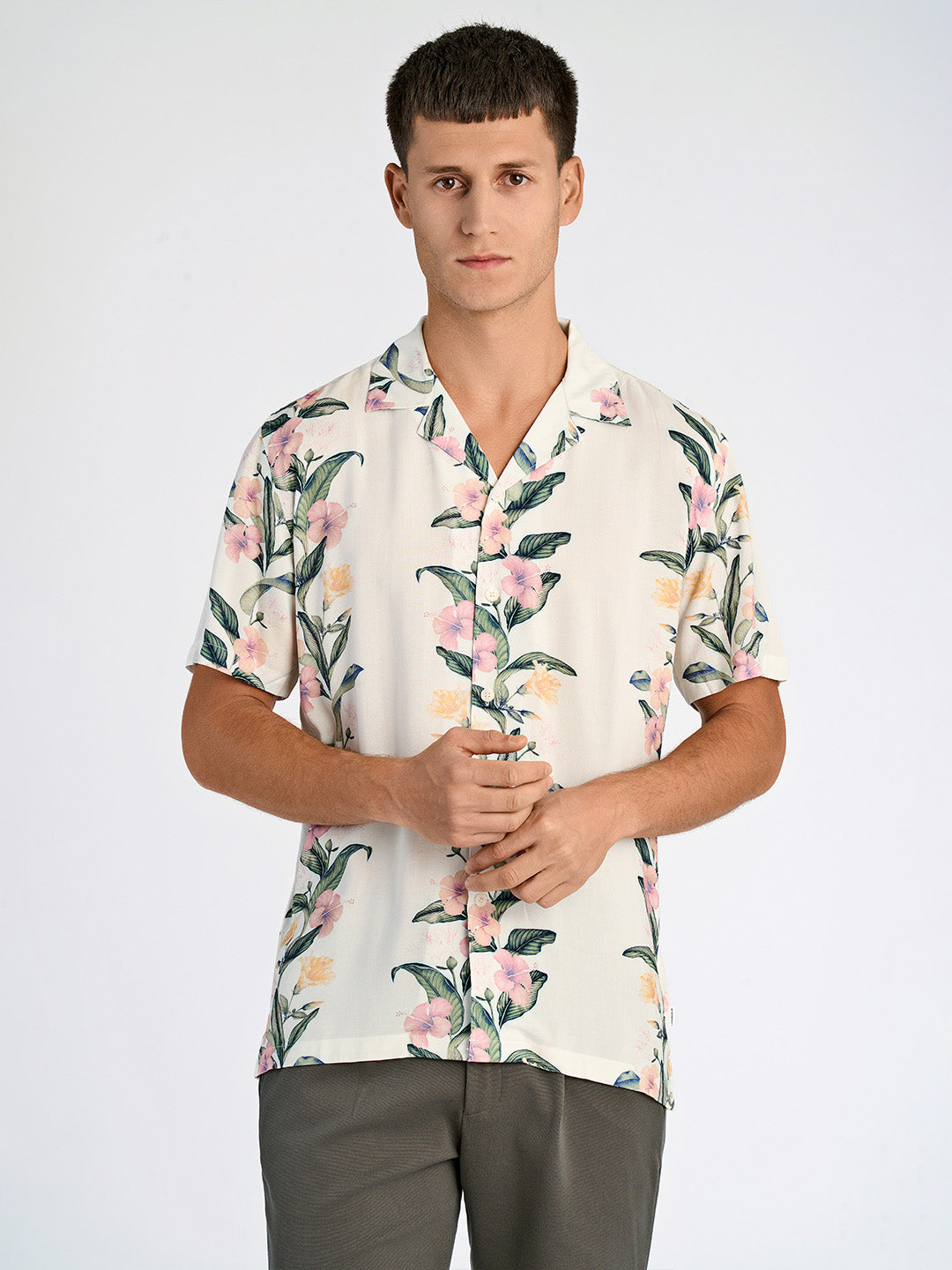 Lindbergh Men Cream Relaxed Fit Printed Shirt Collar Shirt