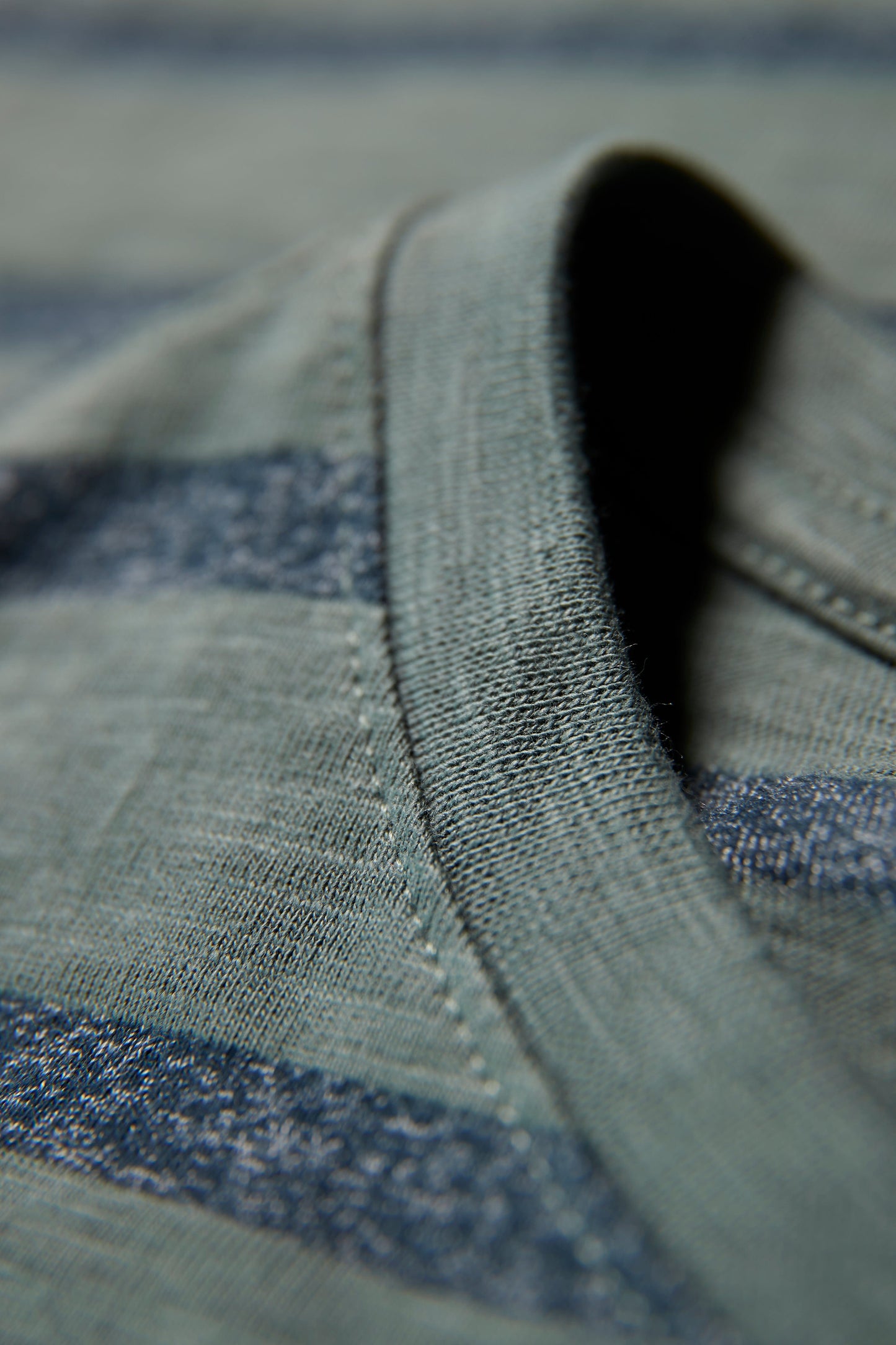 Lindbergh Men Striped Round Neck Tshirt