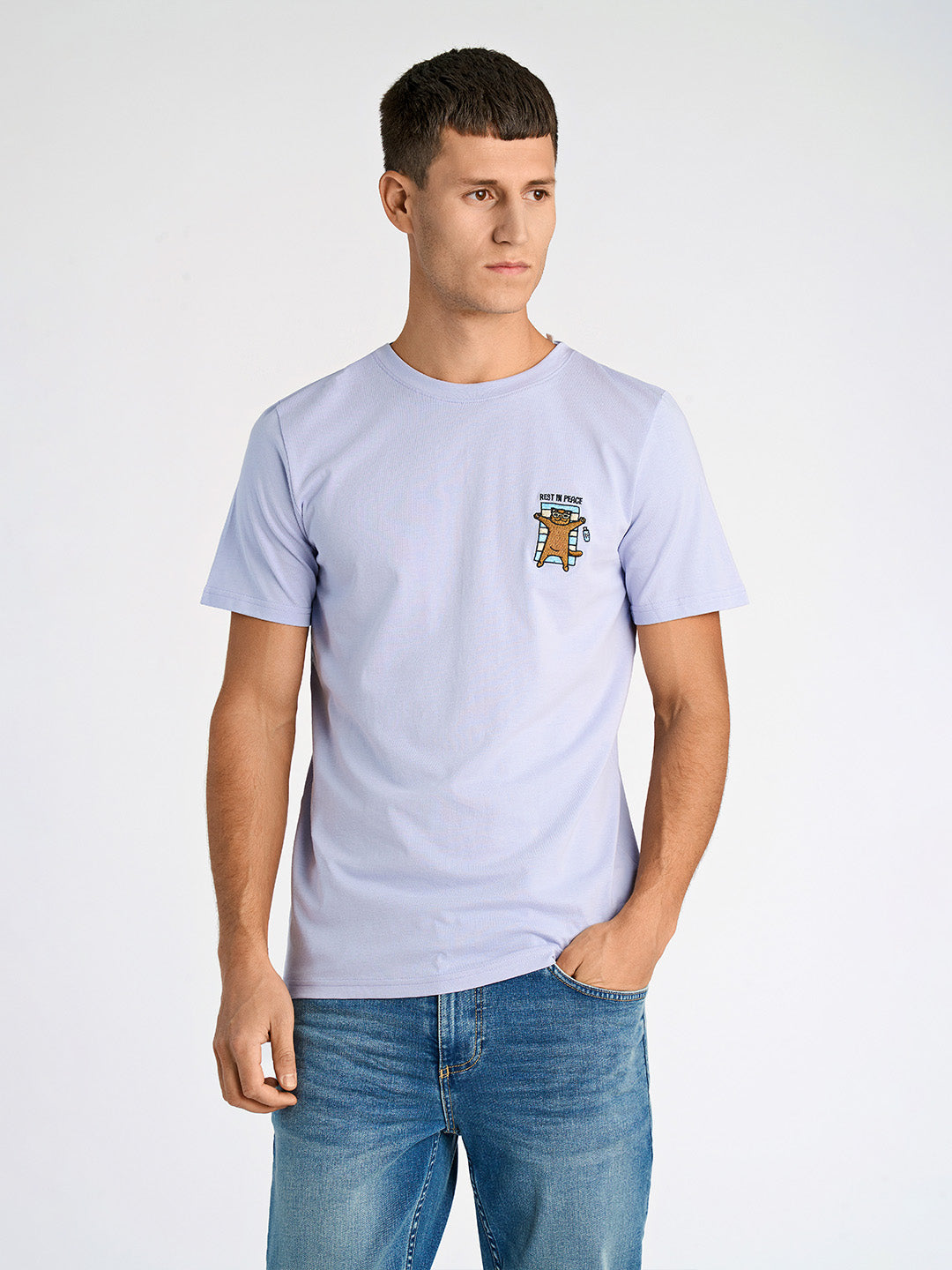 Lindbergh Men Purple Relaxed Fit Solid Round Neck Tshirt