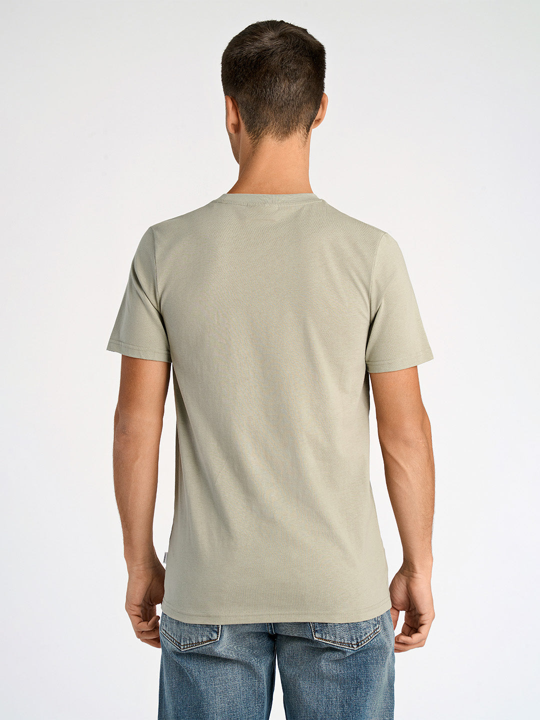 Lindbergh Men Green Relaxed Fit Solid Round Neck Tshirt
