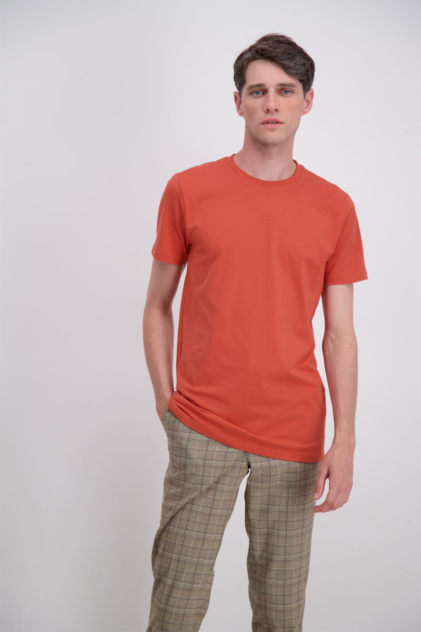 Lindbergh Men Solid Round Neck Tshirt