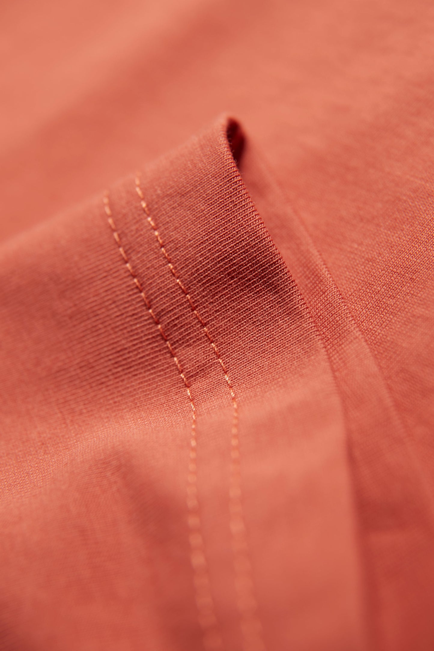 Lindbergh Men Solid Round Neck Tshirt