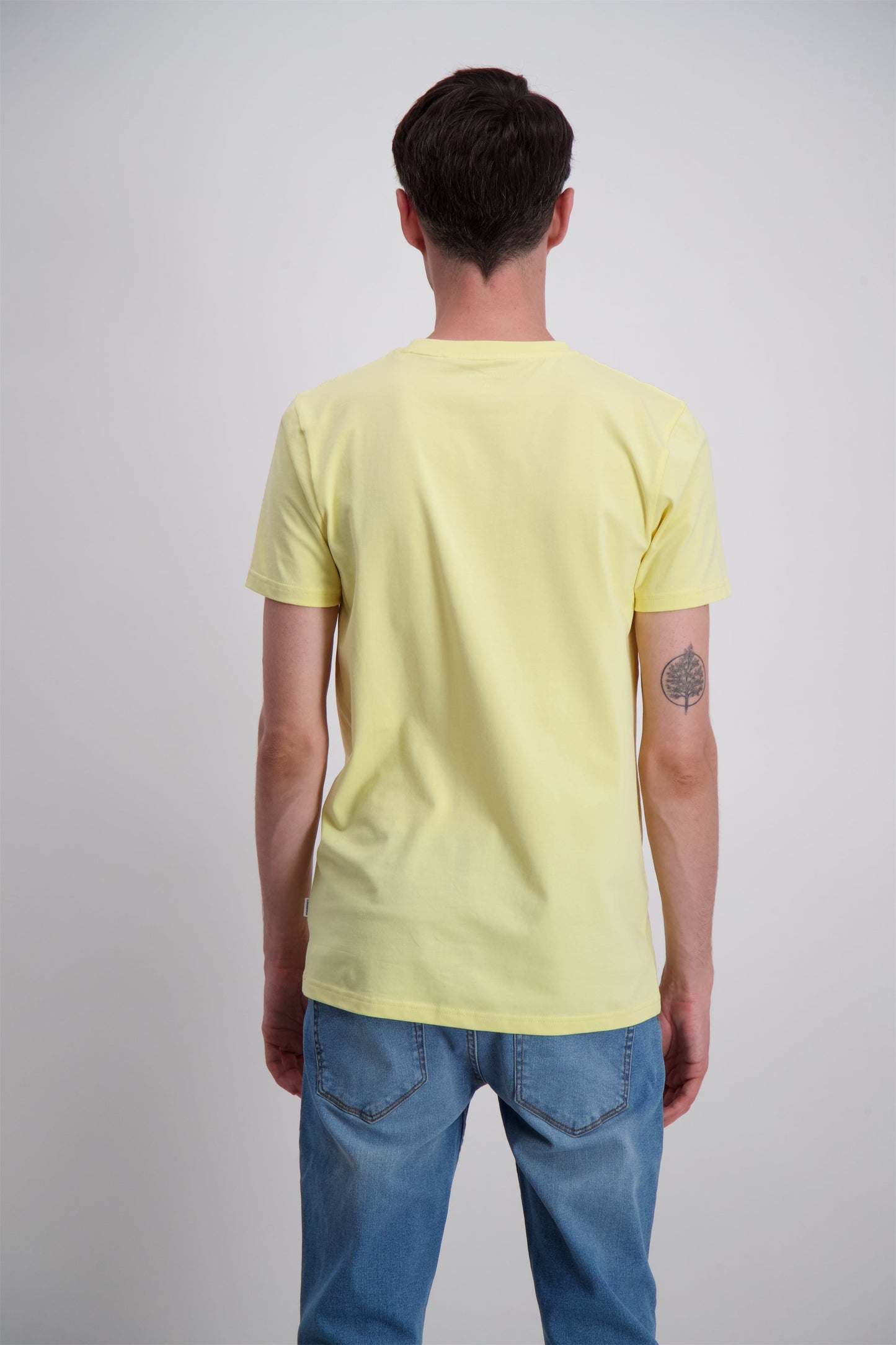 Lindbergh Men Solid Round Neck Tshirt