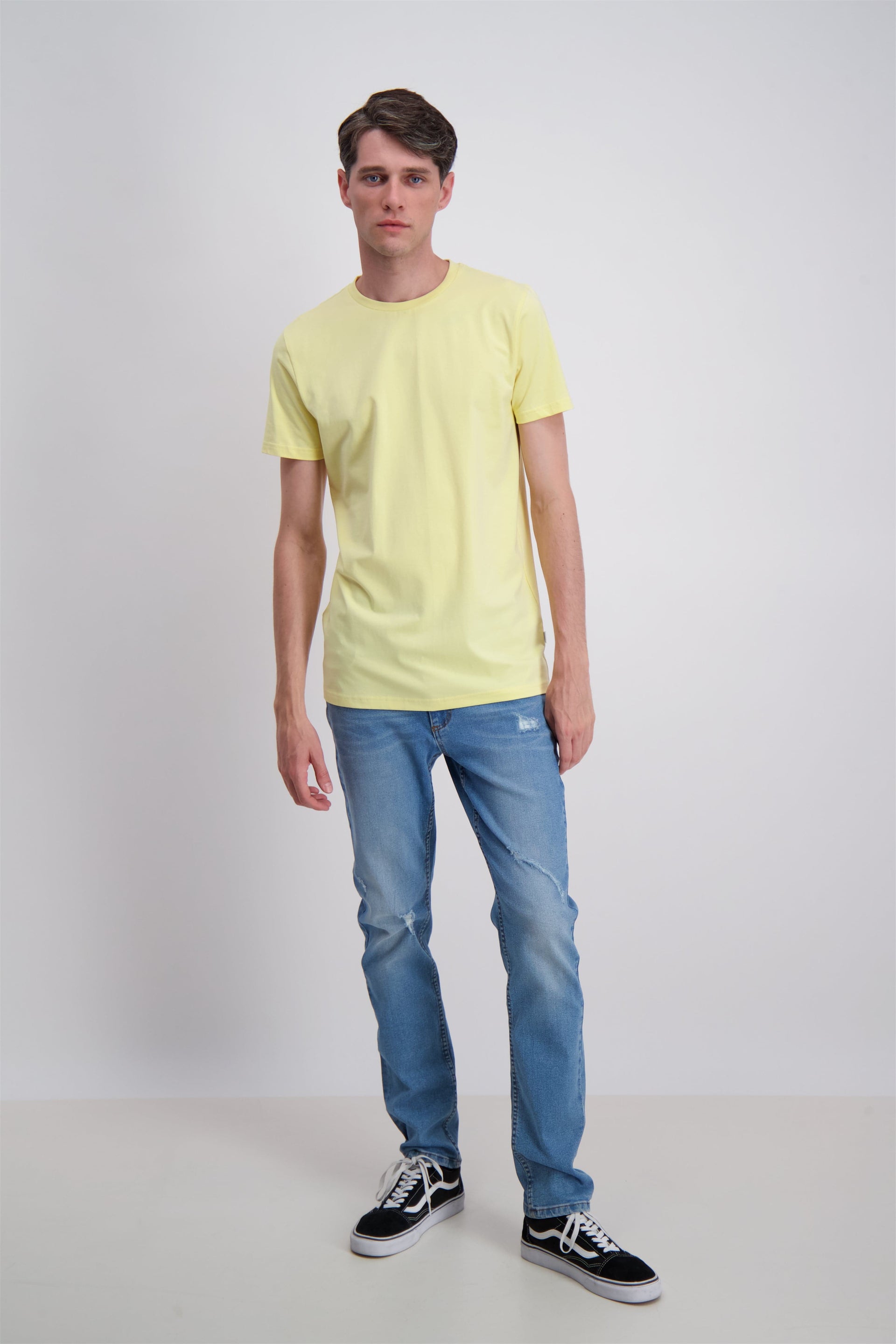 Lindbergh Men Solid Round Neck Tshirt