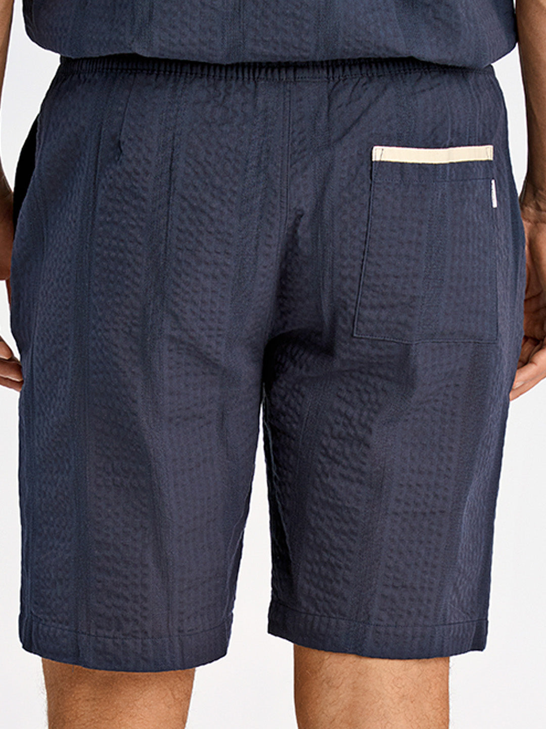 Lindbergh Men Blue Relaxed Fit Solid Shorts