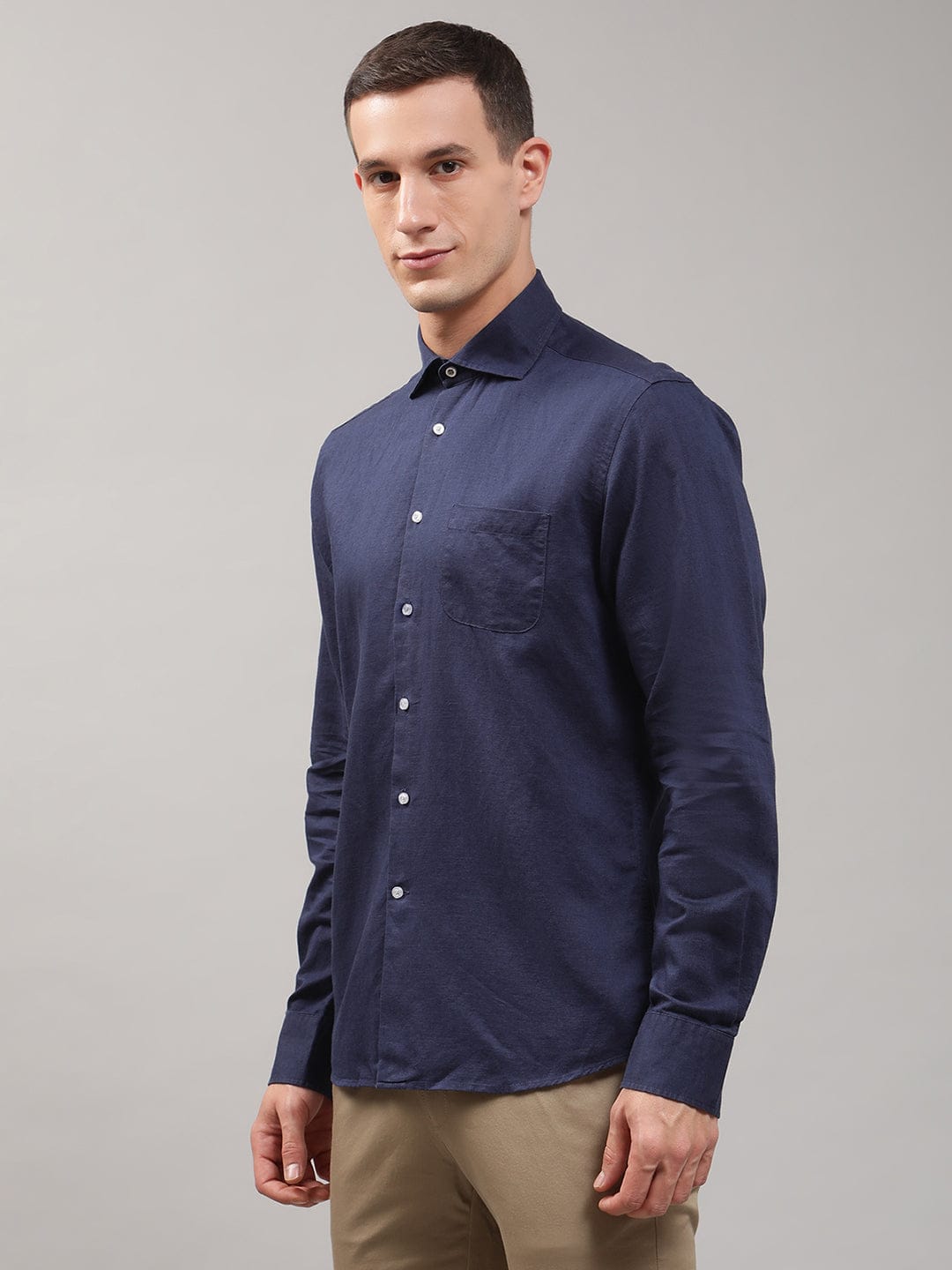 Bruun & Stengade Men Solid Cutaway Collar Shirt