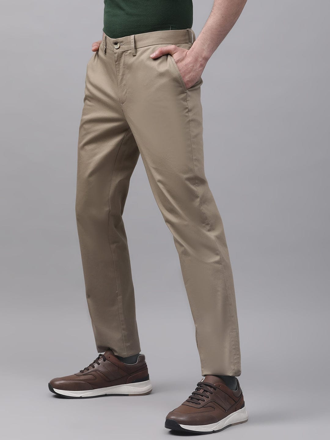 Bruun & Stengade Men Solid Cutaway Collar Shirt