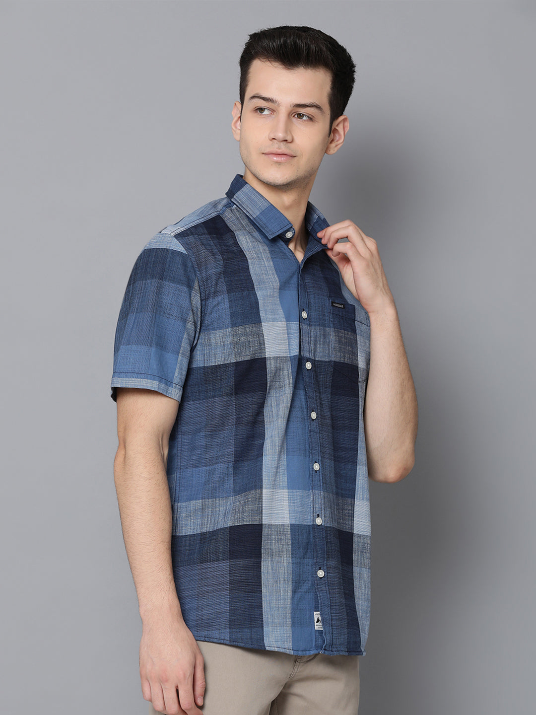 Lindbergh Men Blue Solid Collar Shirt