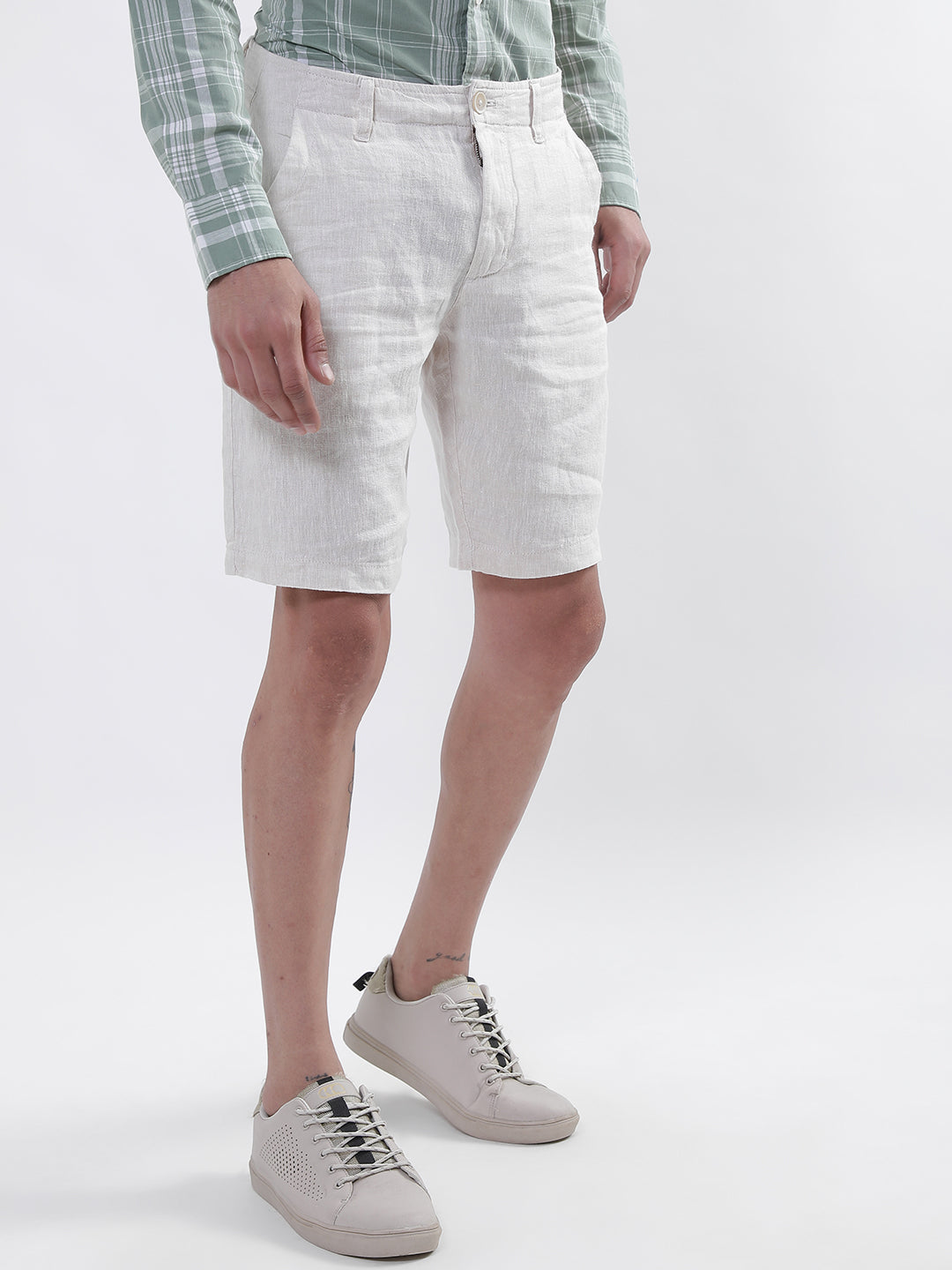 Bruun & Stengade Men Beige Solid Regular Fit Shorts