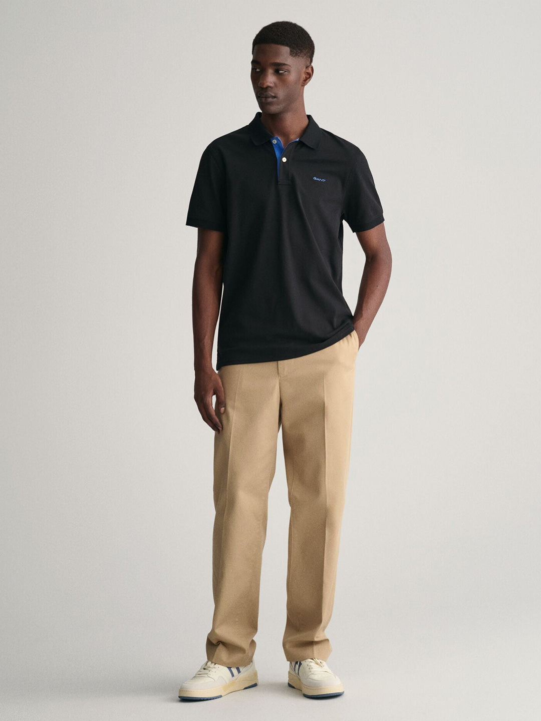 Gant Men Purple Solid Collared Short Sleeves Polo Tshirt