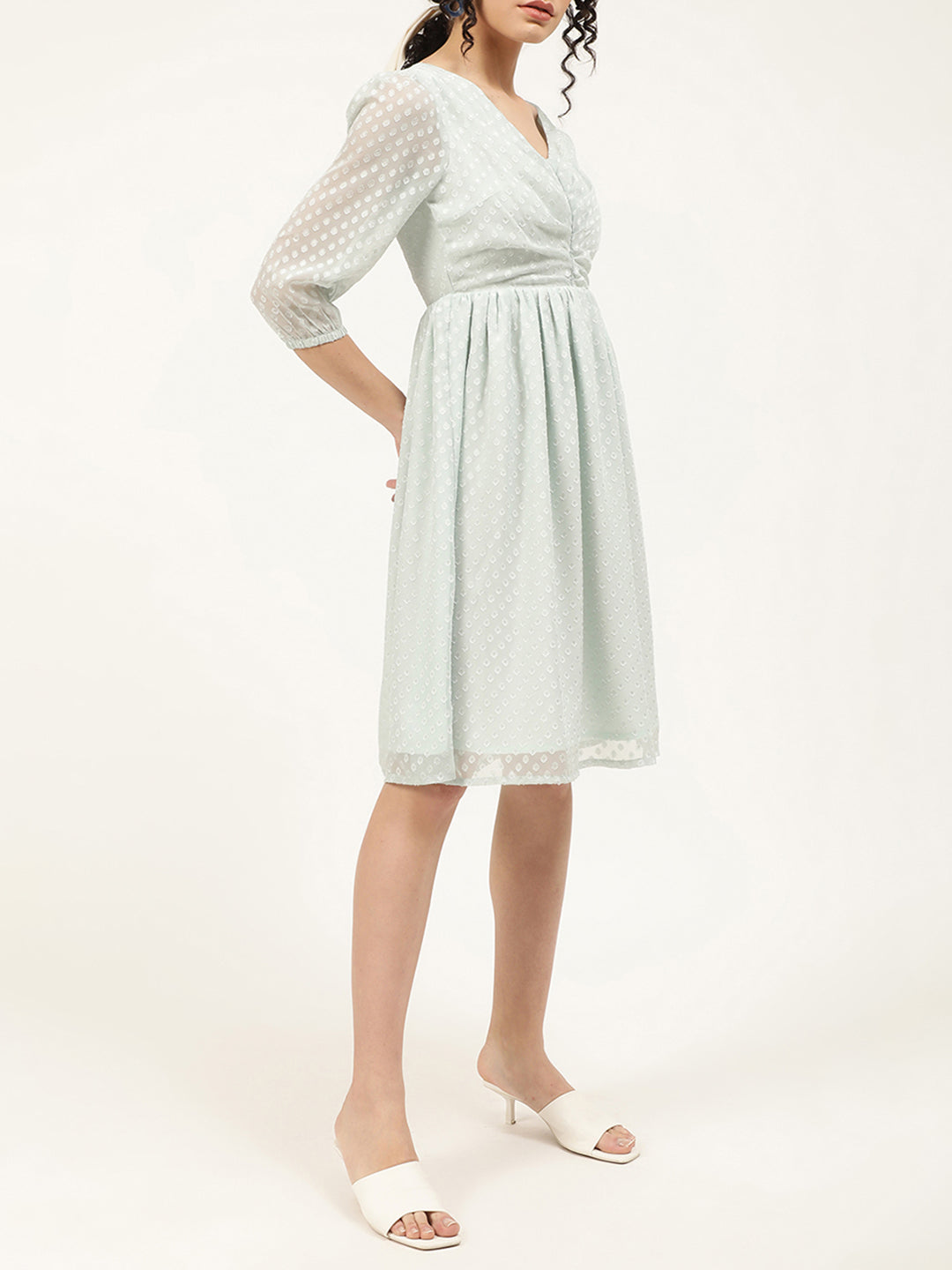 Centre Stage Women Green Self Design V Neck Dress