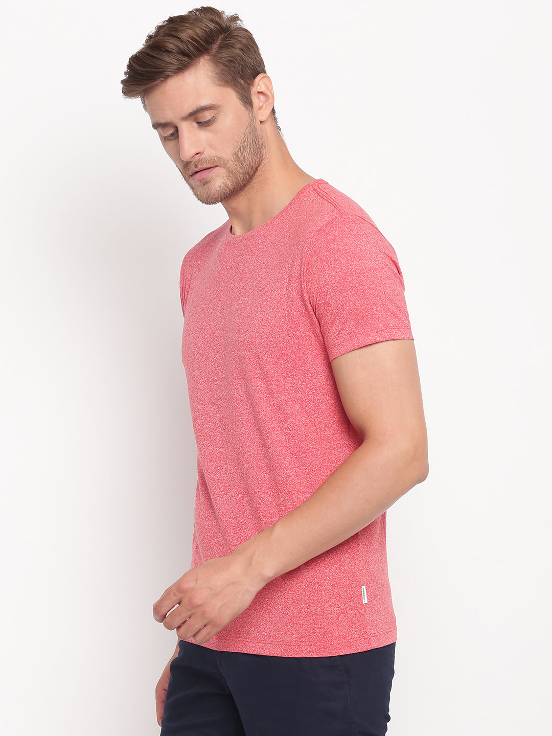 Lindbergh Men Red Solid Round Neck TShirt