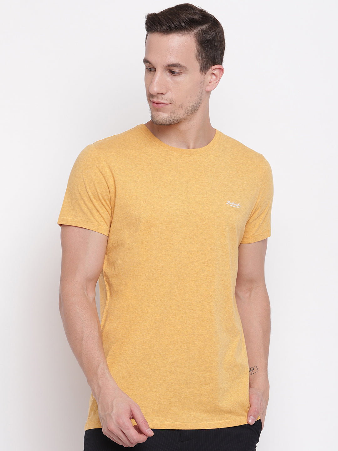 Lindbergh Men Yellow Solid Round Neck TShirt