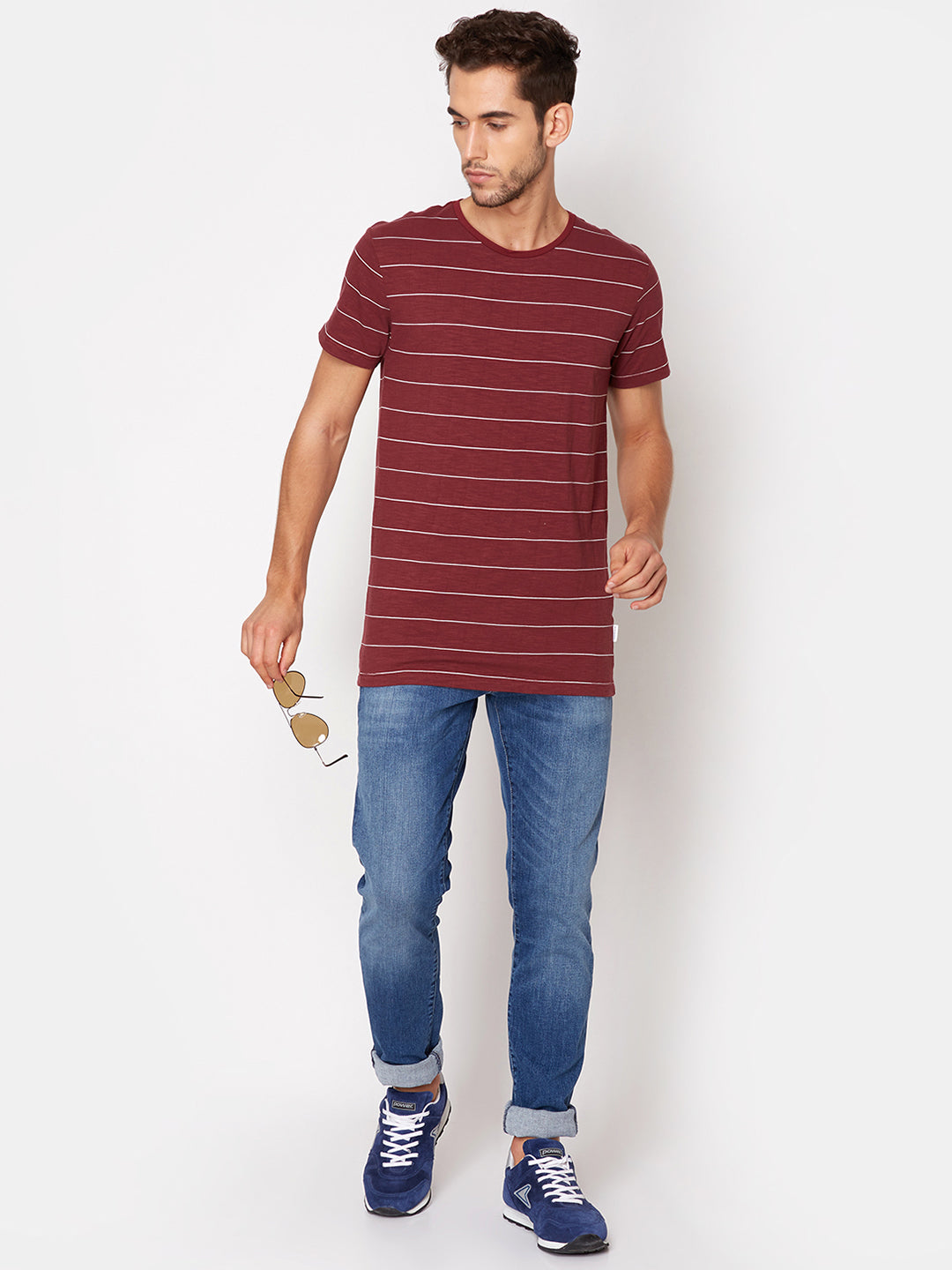 Lindbergh Men Red Solid Round Neck TShirt