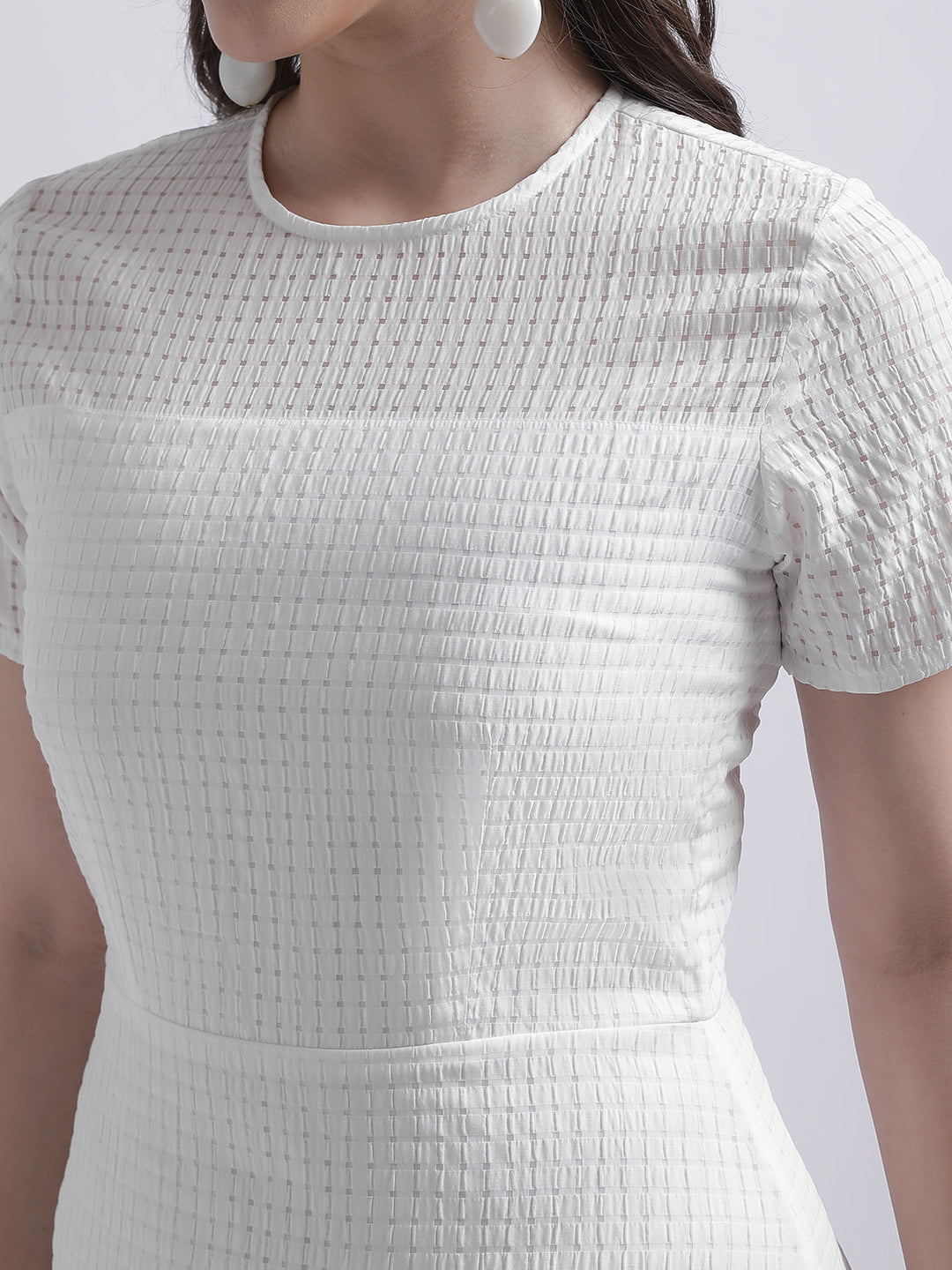 Centre Stage Women White Solid Round Neck Dress