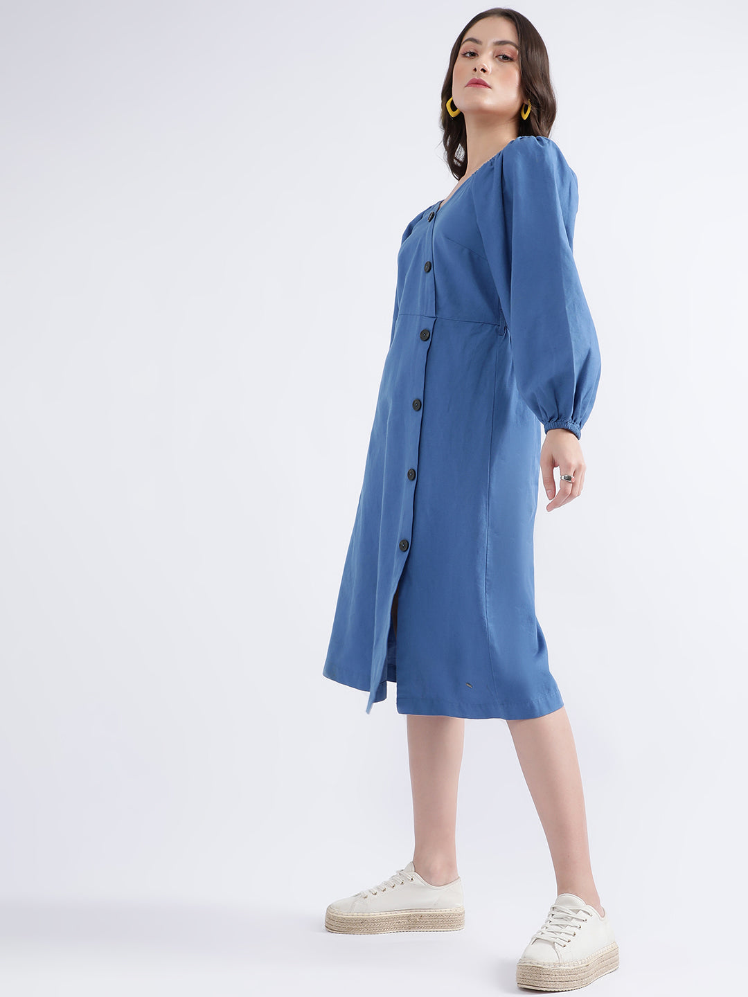 Elle Women Blue Solid V Neck Dress