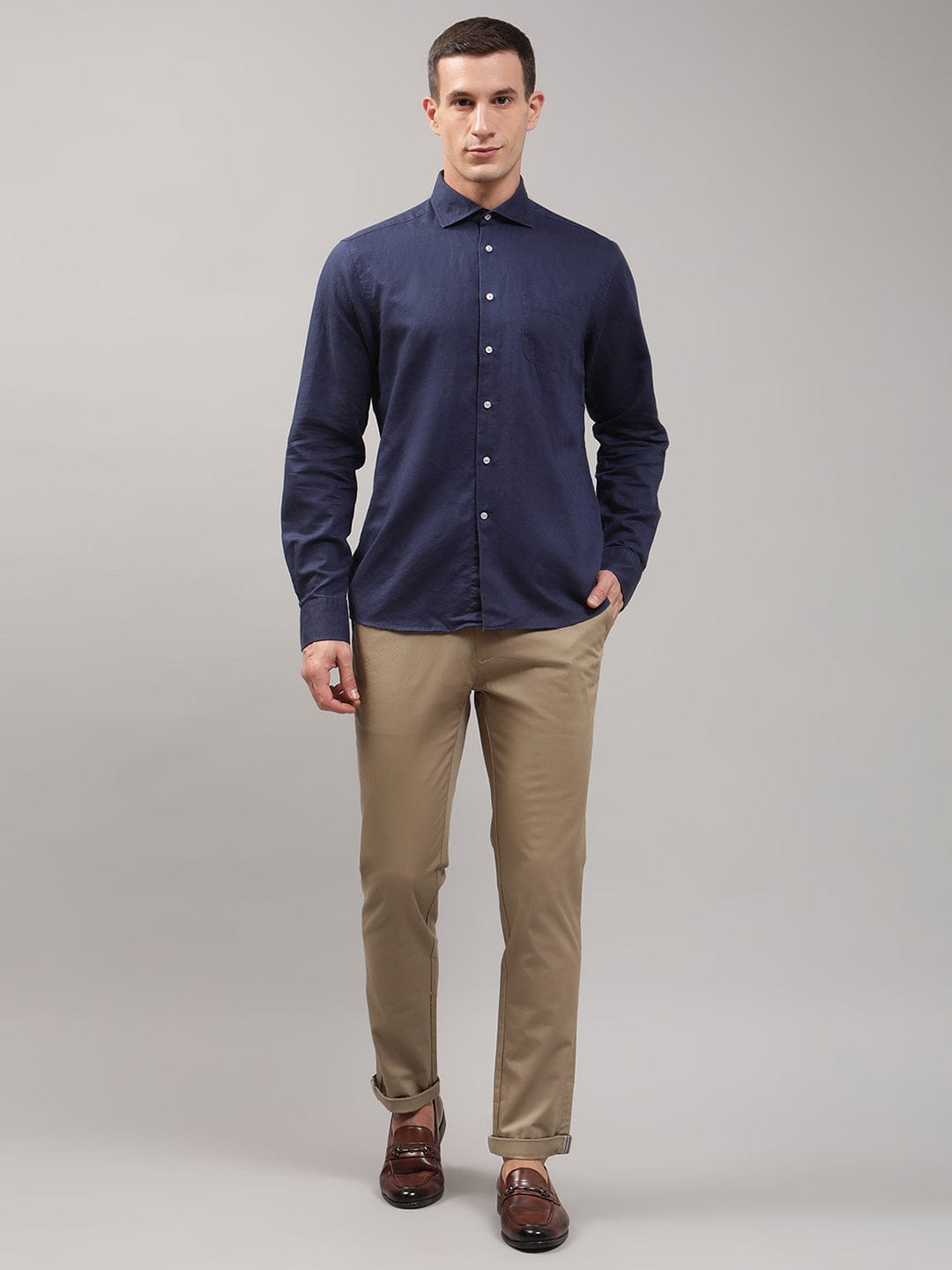 Bruun & Stengade Men Solid Cutaway Collar Shirt