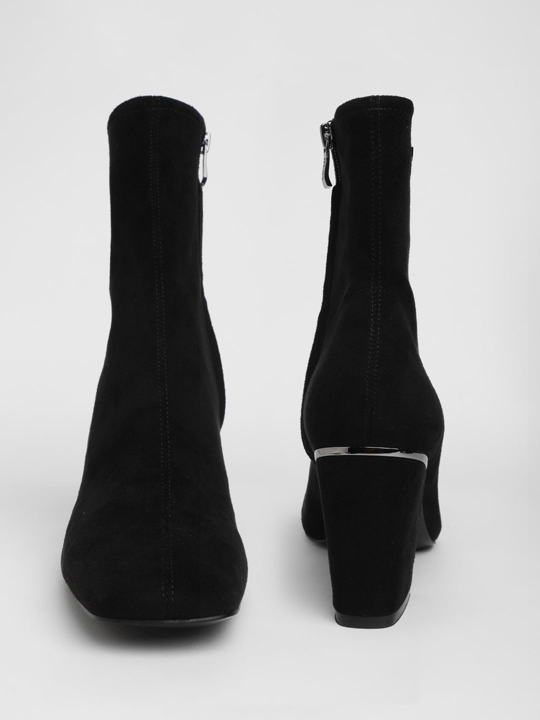 Buy Women's Boots Online at Iconic India