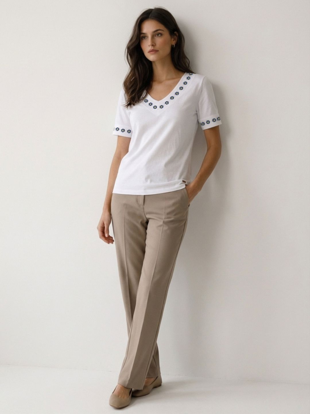 Elle Women White Printed Relaxed Fit Pure Cotton T-Shirt