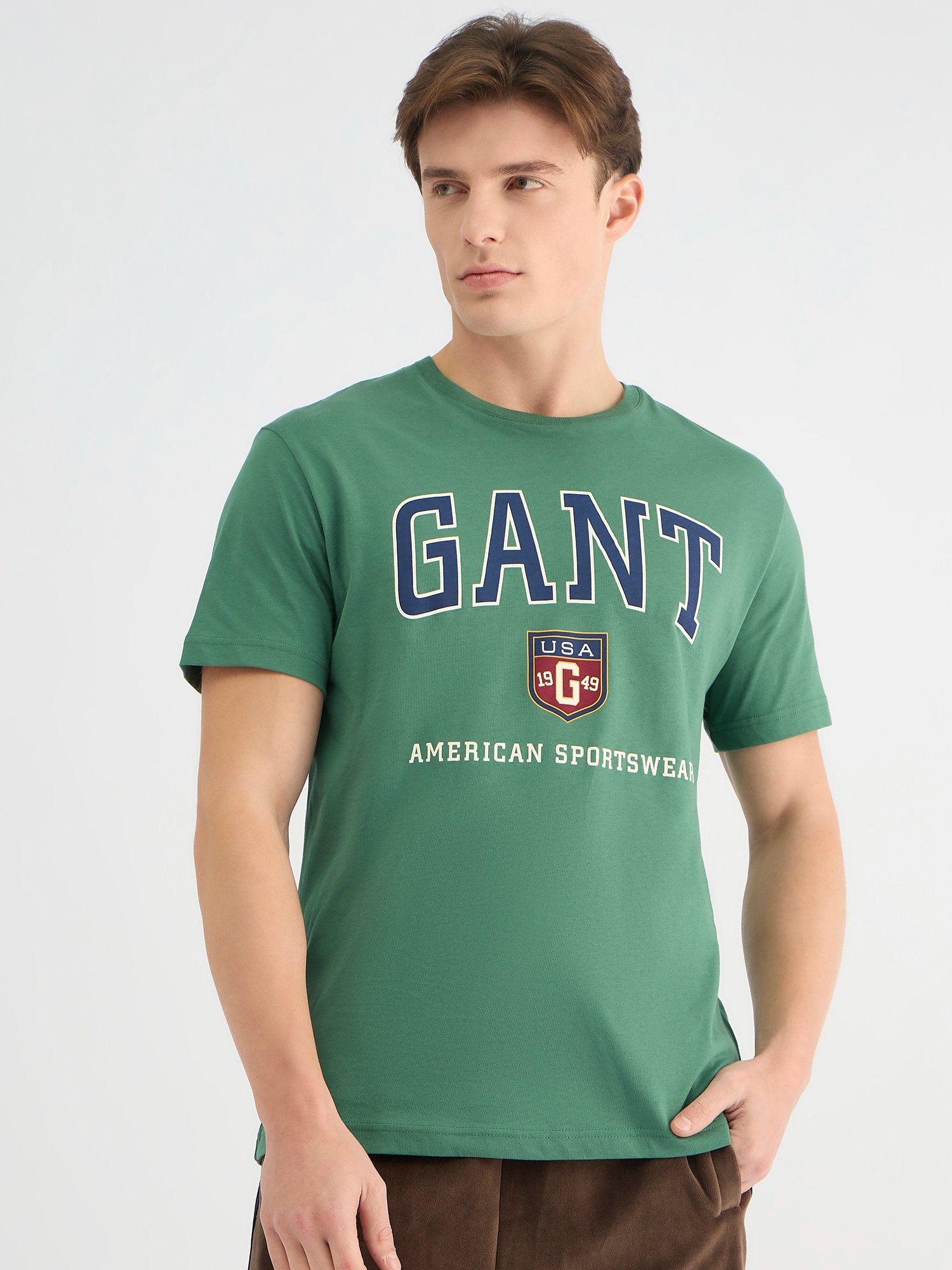 Gant Men Green Regular Fit Solid Crew Neck Tshirt