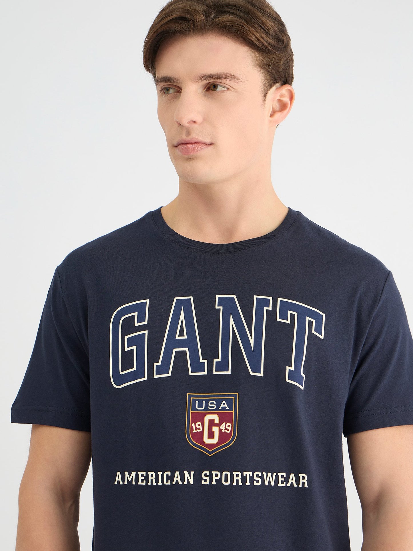 Gant Men Blue Regular Fit Solid Crew Neck Tshirt