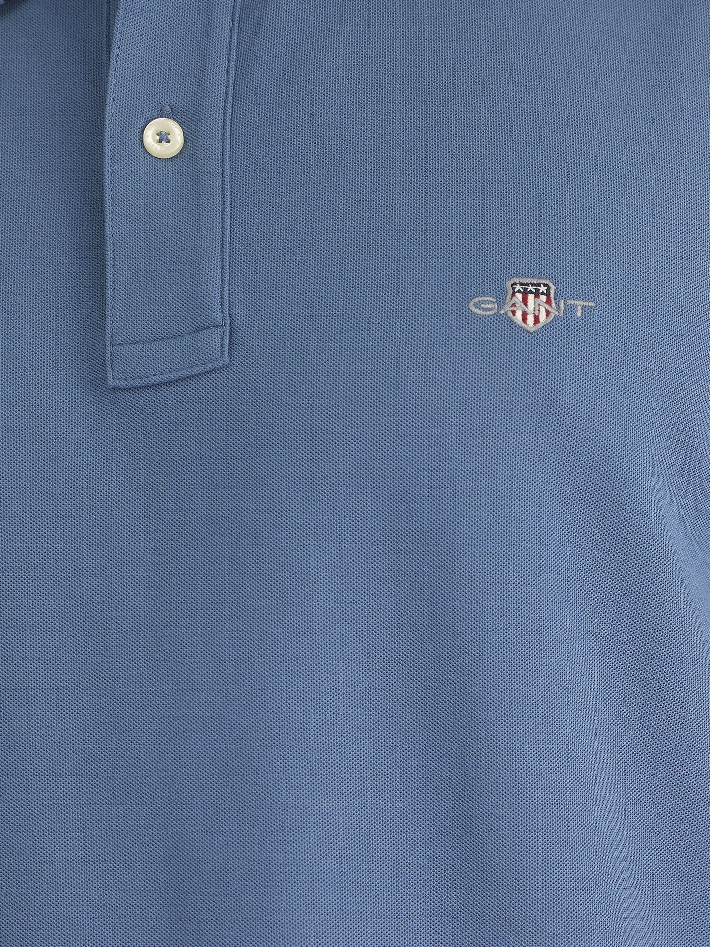 Gant Men Blue Regular Fit Solid Polo Tshirt