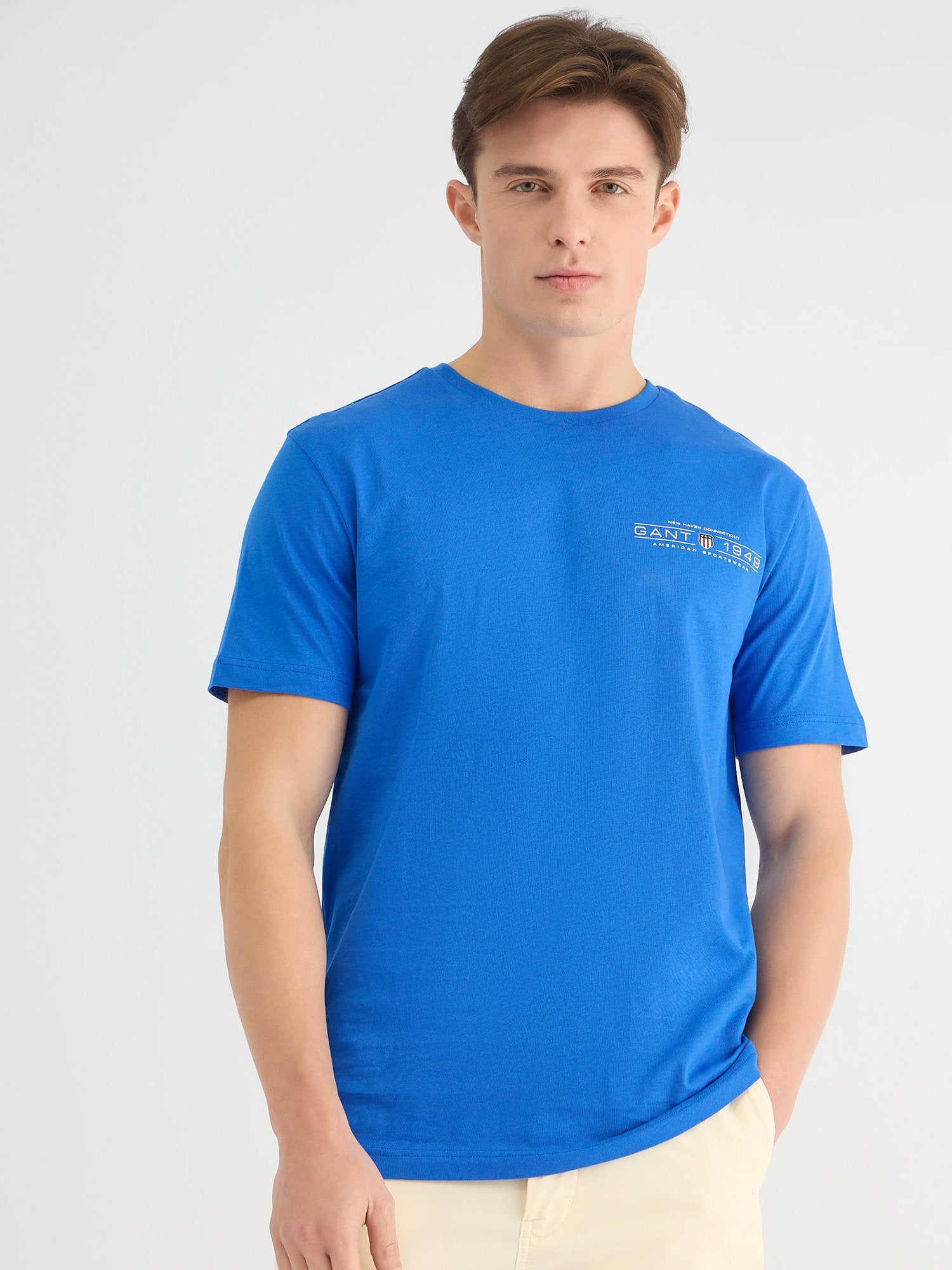 Gant Men Blue Regular Fit Solid Crew Neck Tshirt