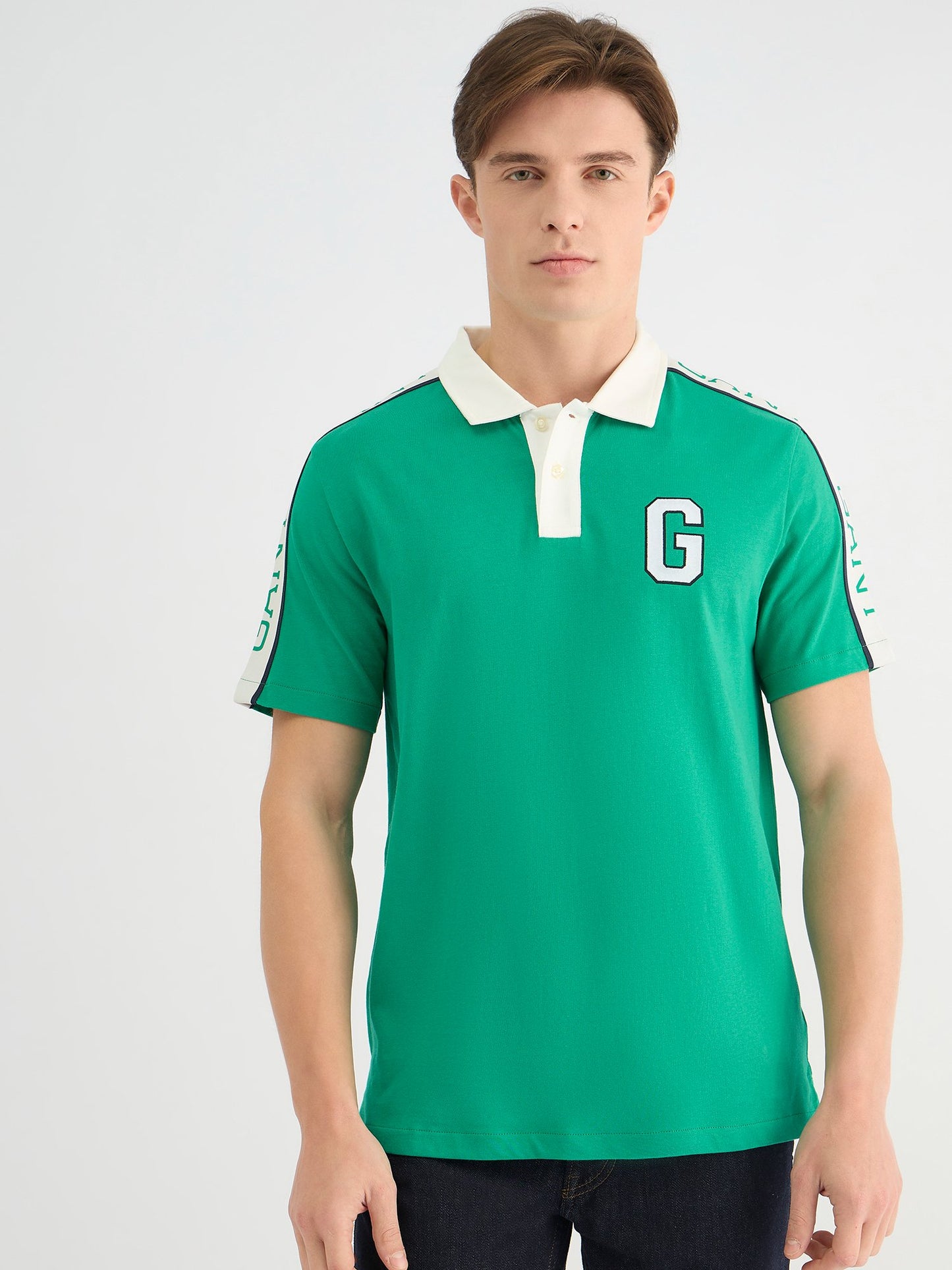Gant Men Green Regular Fit Solid Polo Tshirt