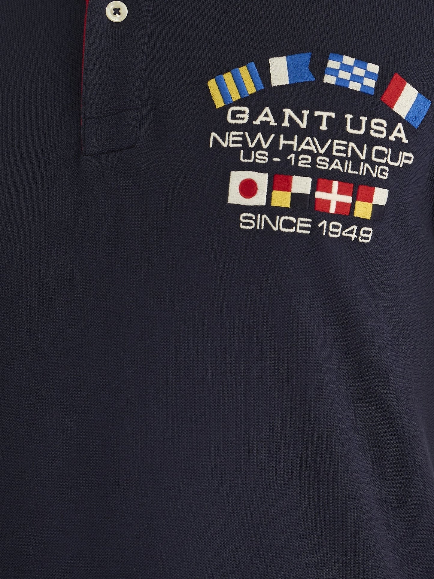 Gant Men Blue Regular Fit Solid Polo Tshirt