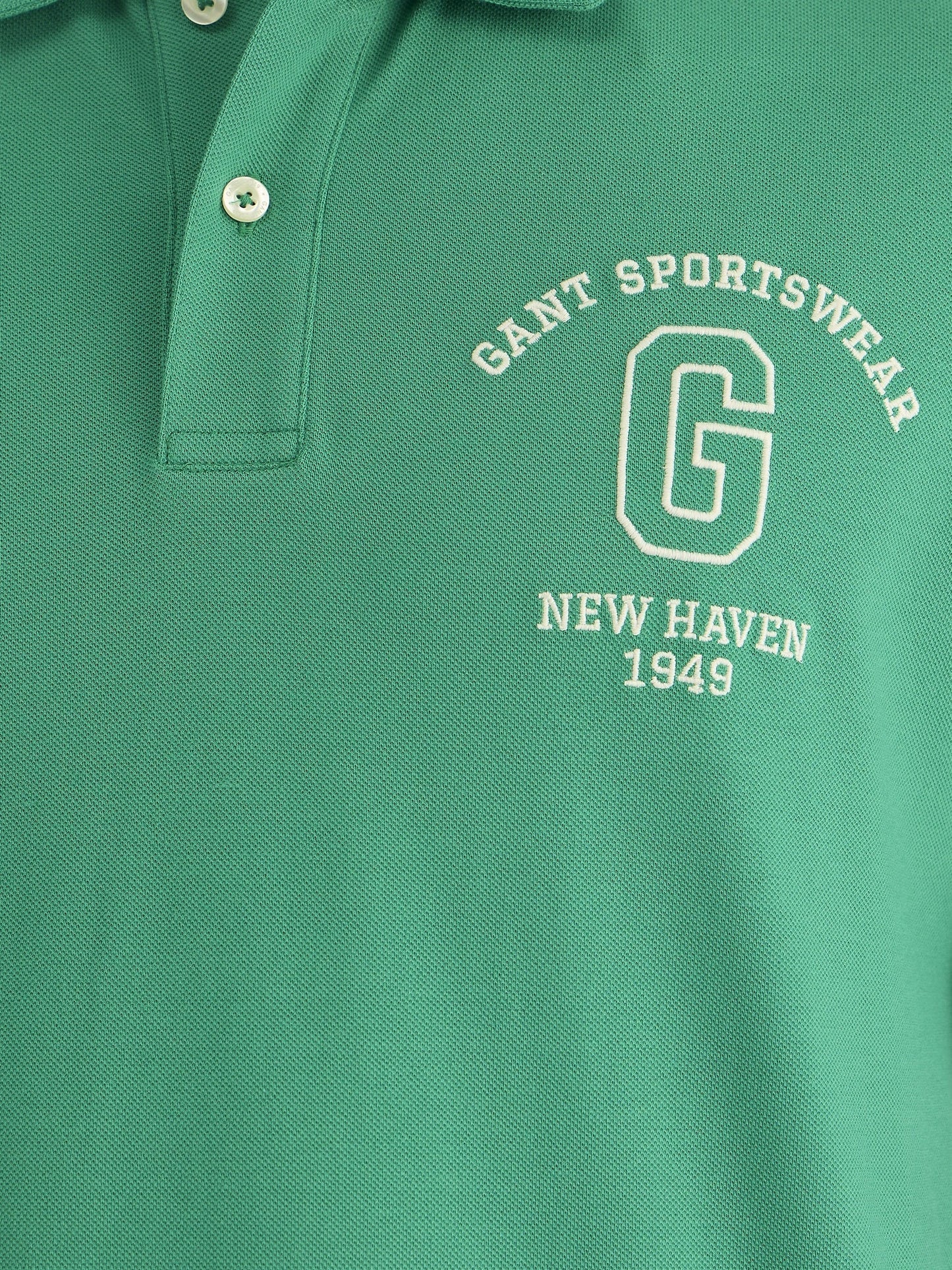Gant Men Green Regular Fit Solid Polo Tshirt