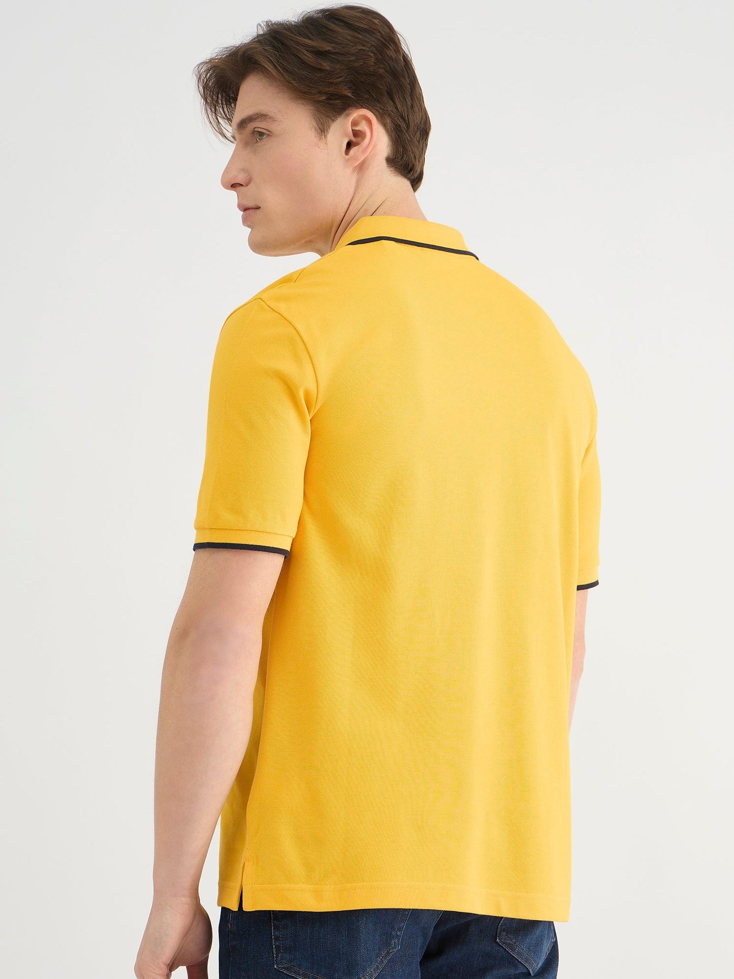 Gant Men Yellow Regular Fit Solid Polo Tshirt