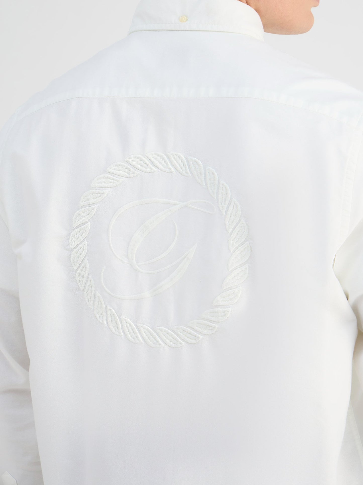 Gant Men White Regular Fit Solid Collar Neck Shirt