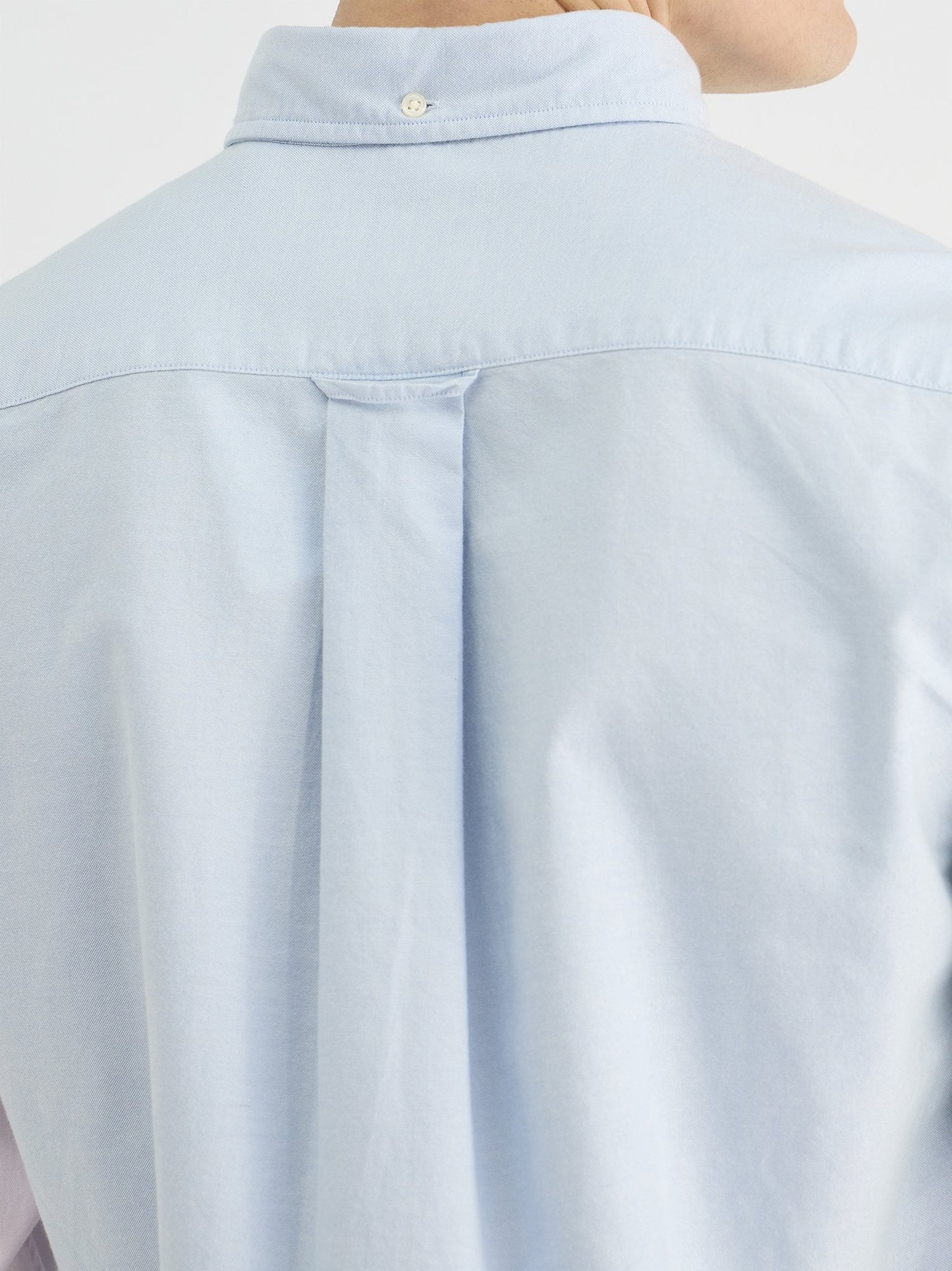 Gant Men Blue Regular Fit Color Block Collar Neck Shirt