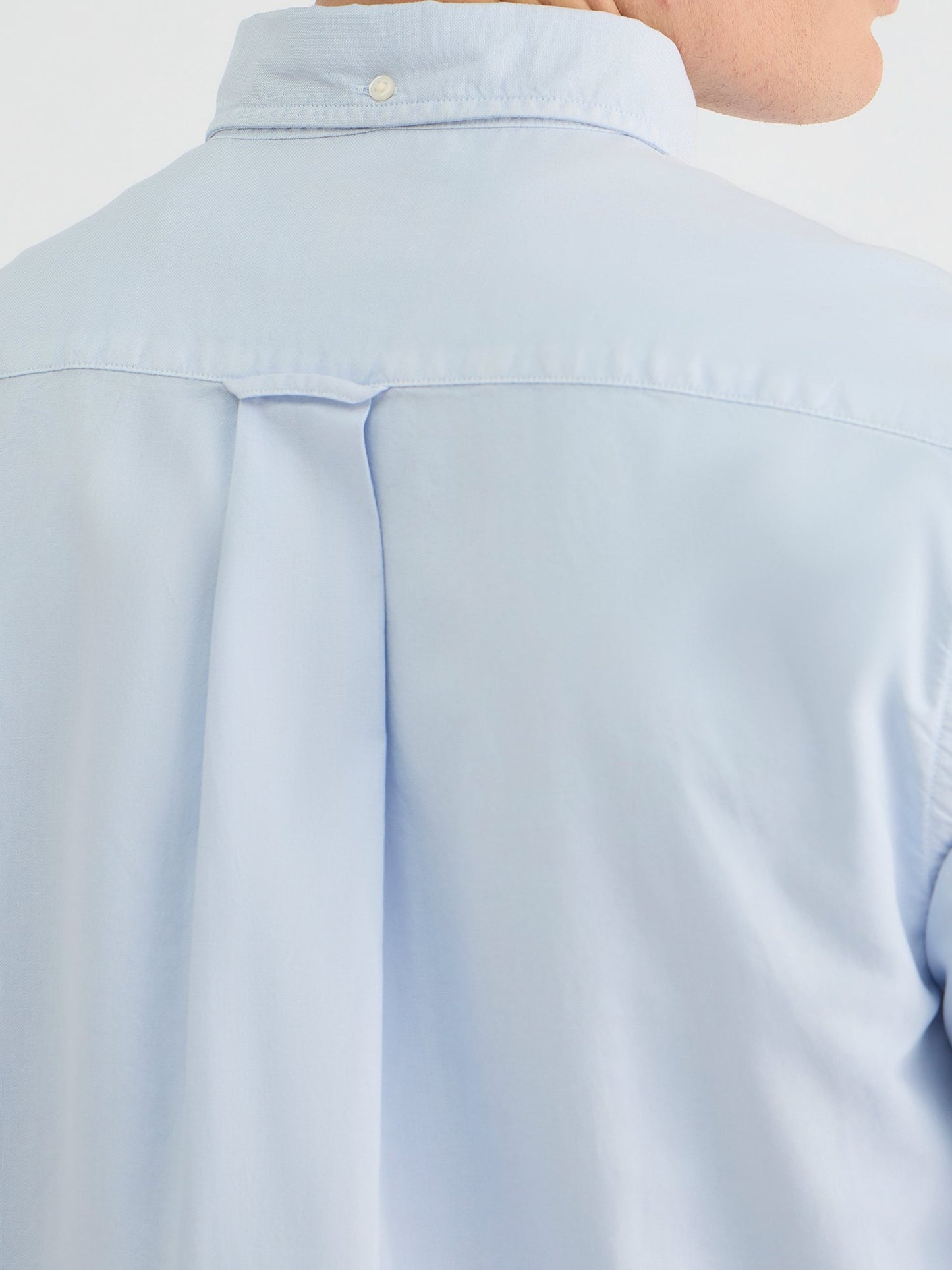 Gant Men Blue Regular Fit Solid Collar Neck Shirt