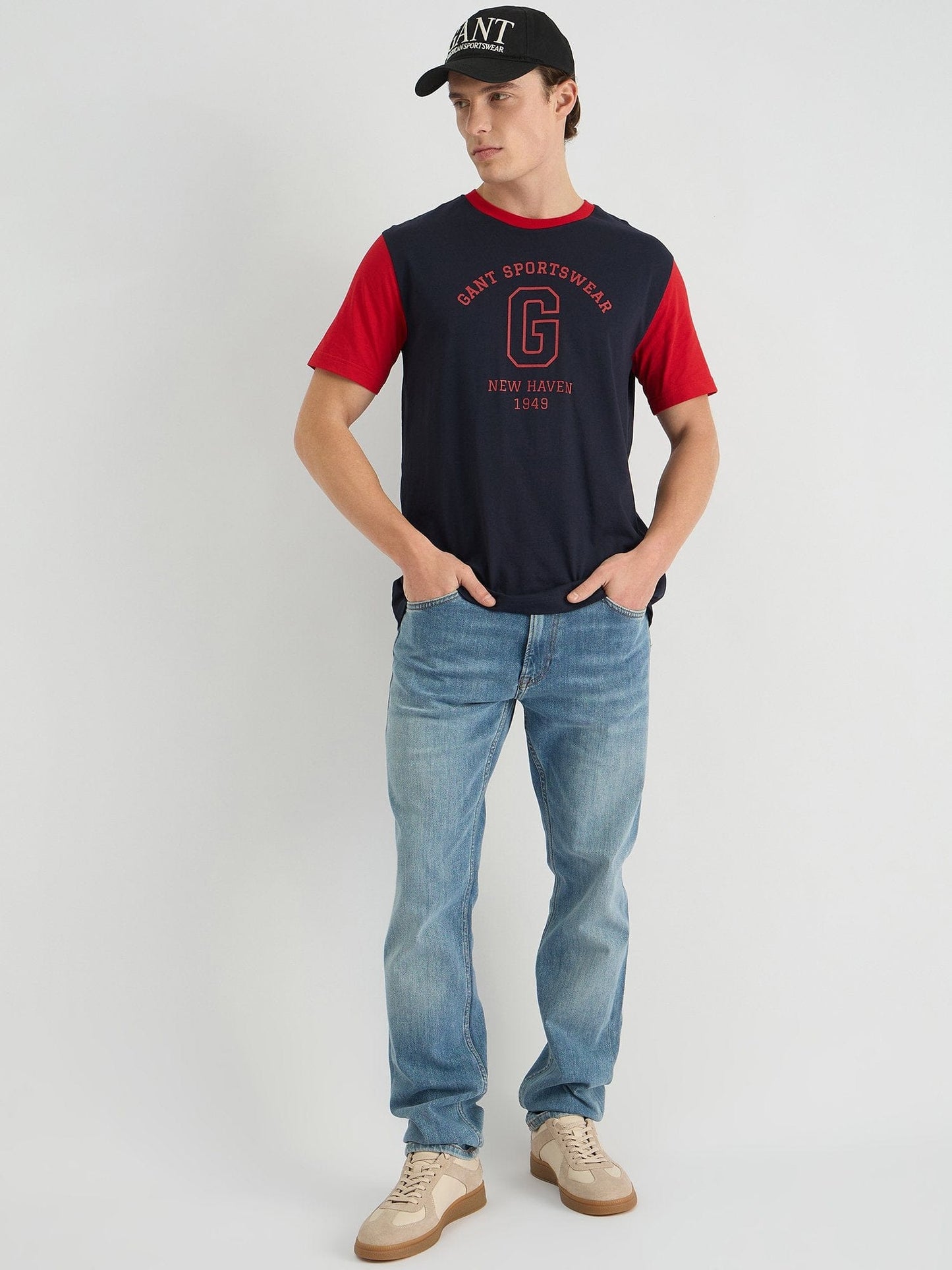 Gant Men Blue Regular Fit Solid Crew Neck Tshirt