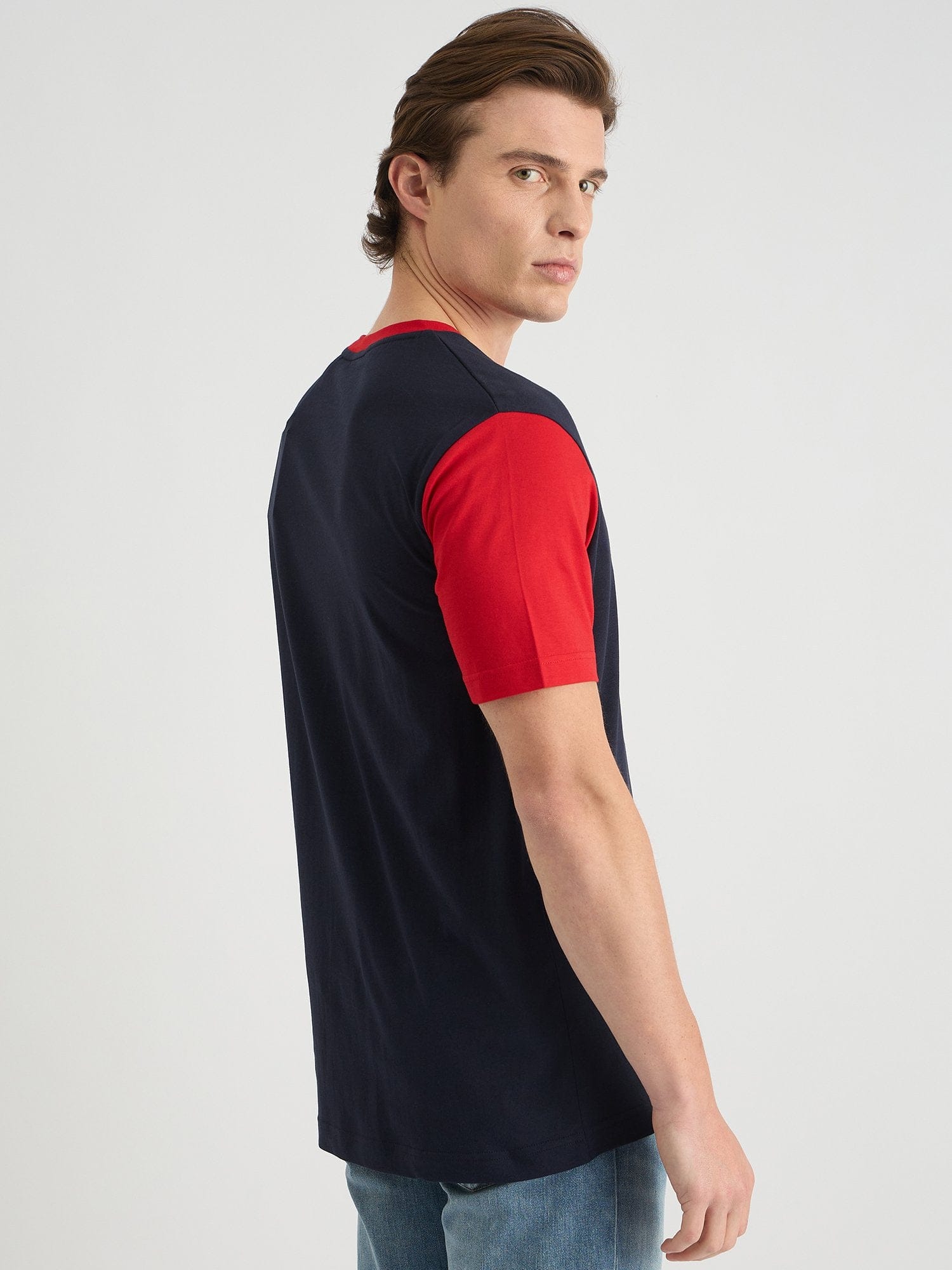 Gant Men Blue Regular Fit Solid Crew Neck Tshirt