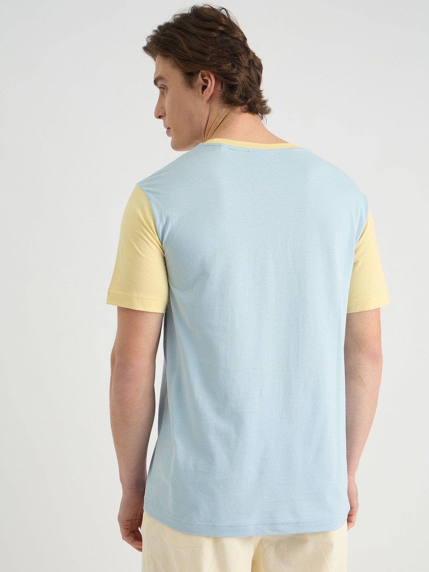 Gant Men Blue Regular Fit Solid Crew Neck Tshirt