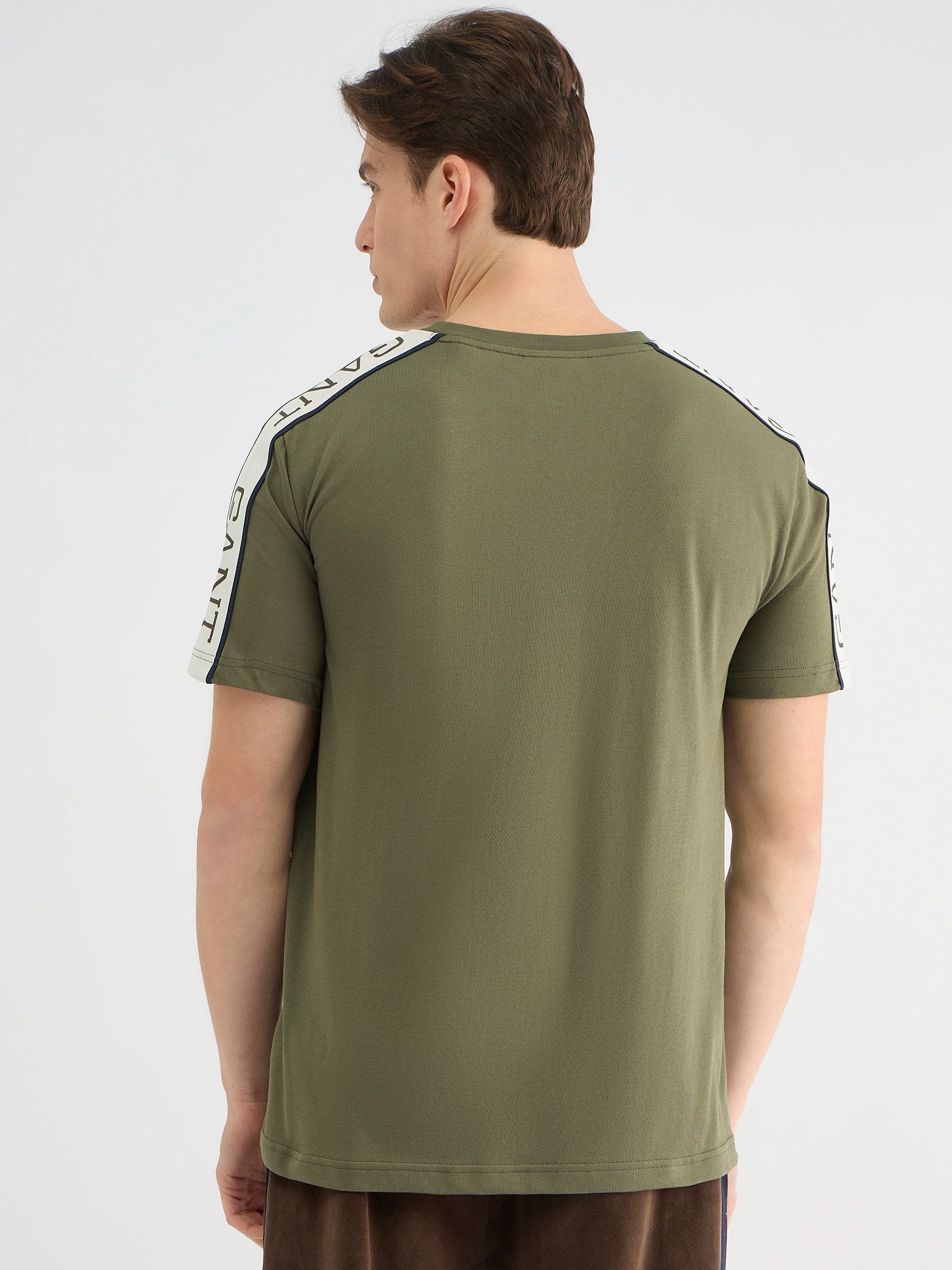 Gant Men Green Regular Fit Solid Crew Neck Tshirt