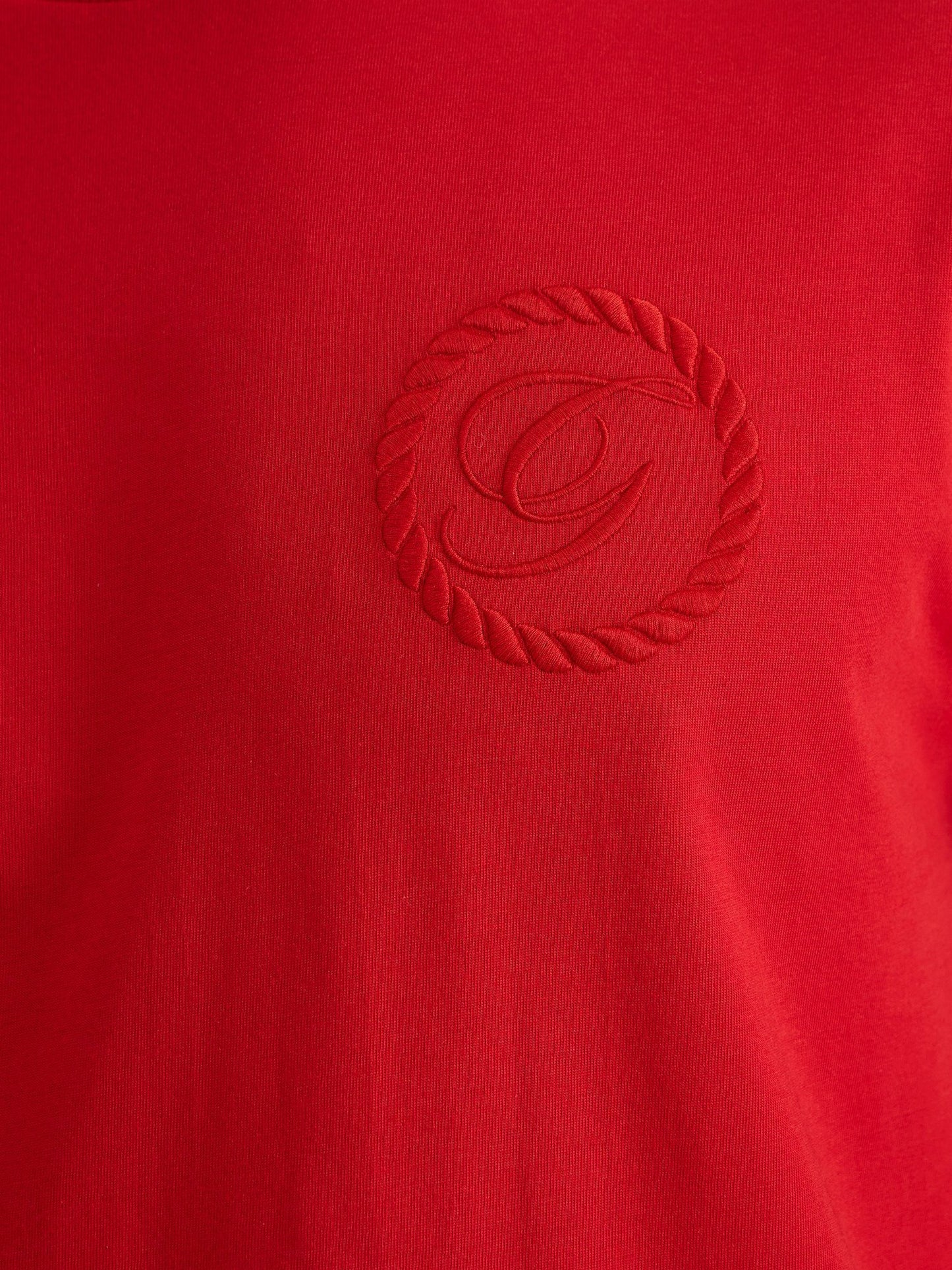 Gant Men Red Regular Fit Solid Crew Neck Tshirt