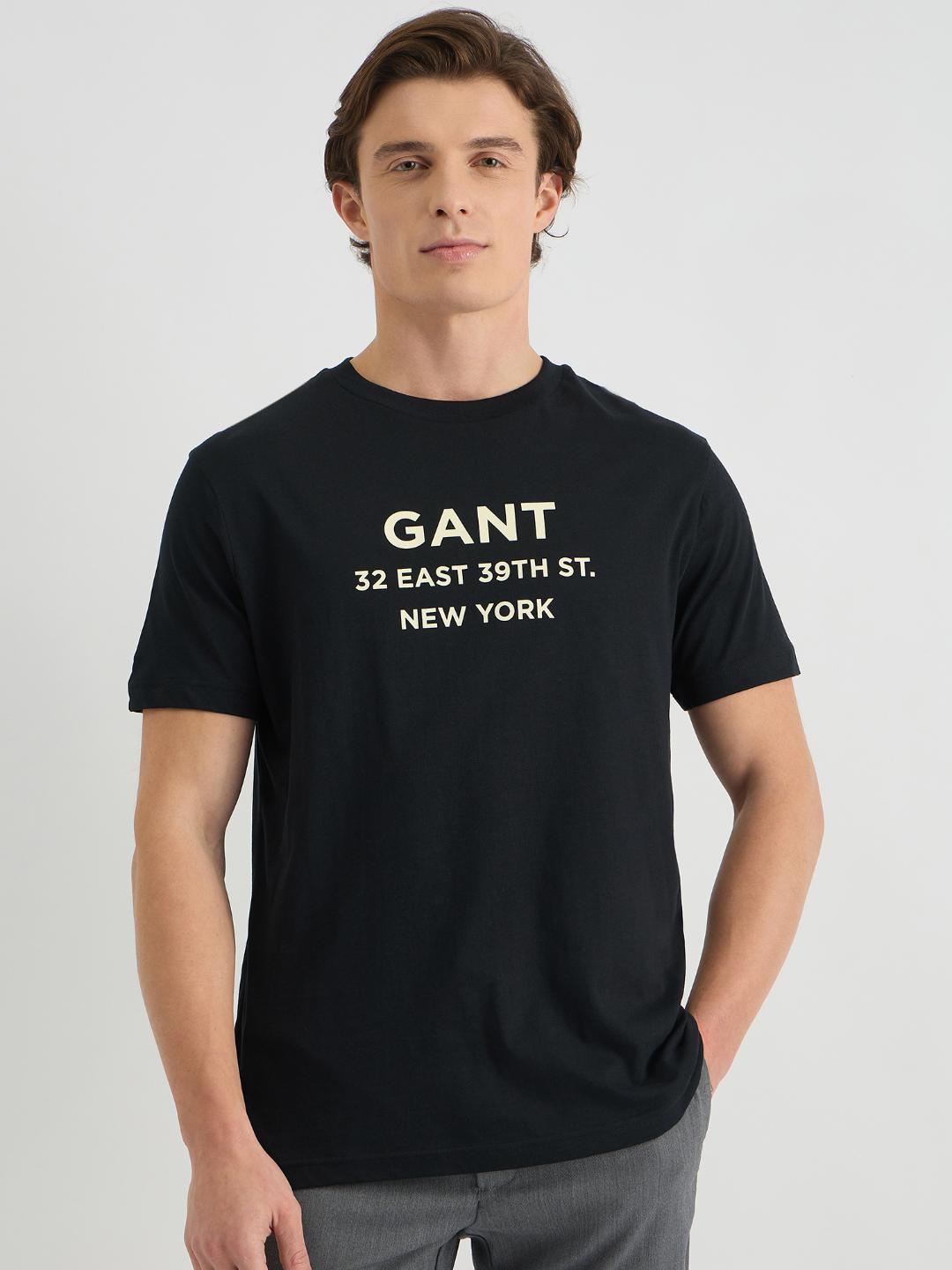 Gant Men Black Regular Fit Solid Crew Neck Tshirt