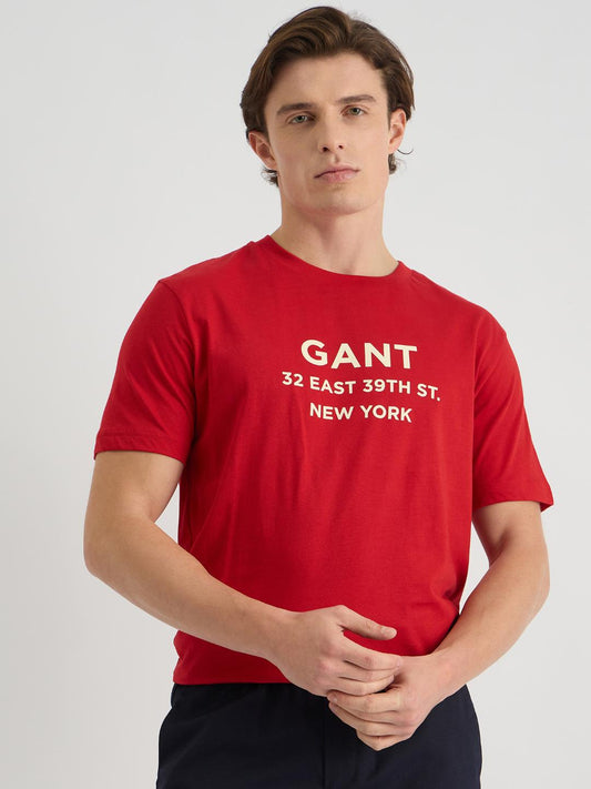 Gant Men Red Regular Fit Solid Crew Neck Tshirt