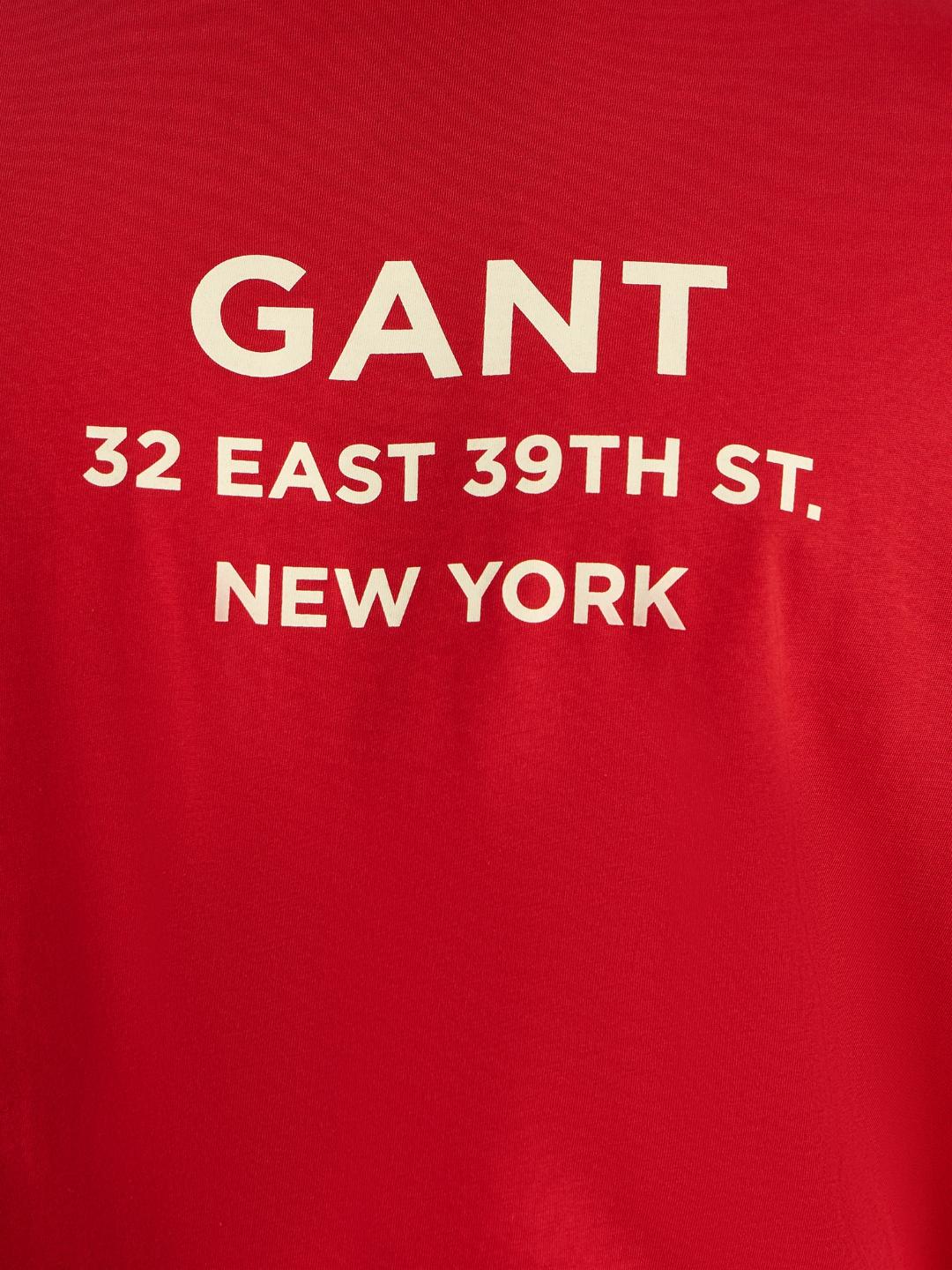 Gant Men Red Regular Fit Solid Crew Neck Tshirt