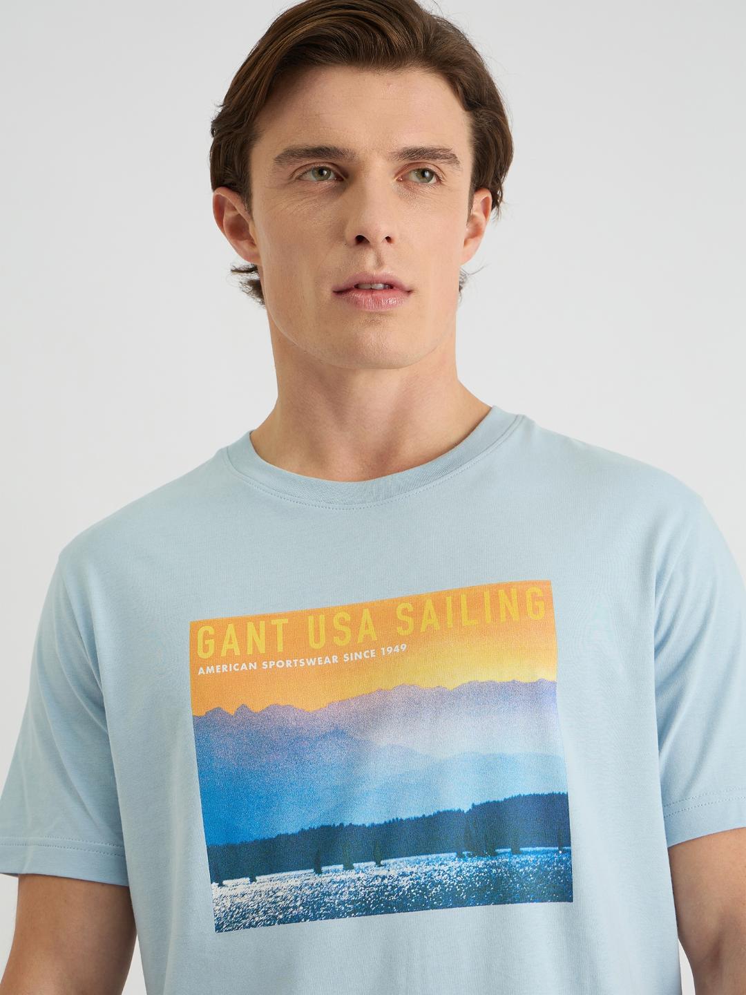 Gant Men Blue Regular Fit Solid Crew Neck Tshirt