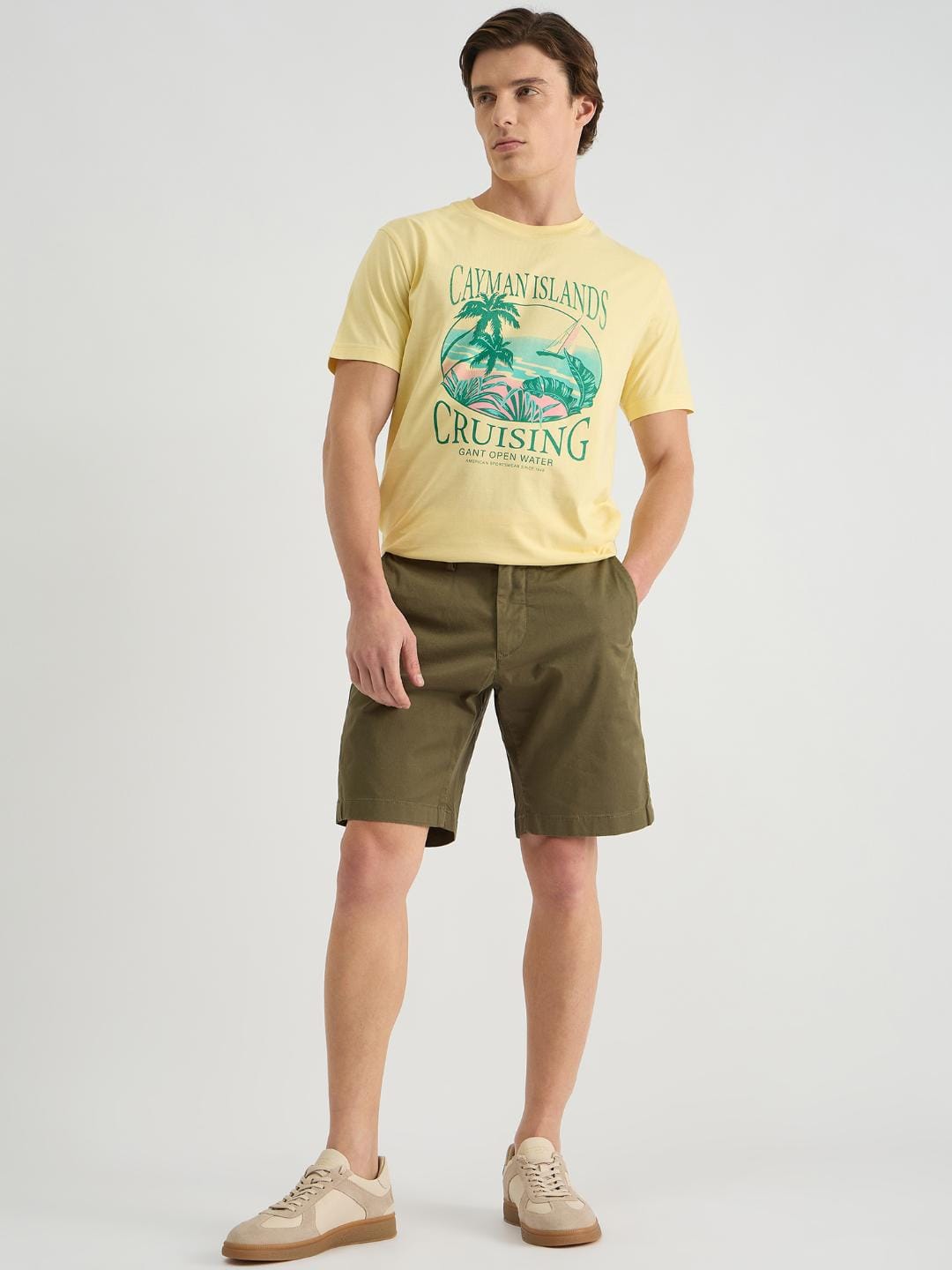 Gant Men Yellow Regular Fit Solid Crew Neck Tshirt