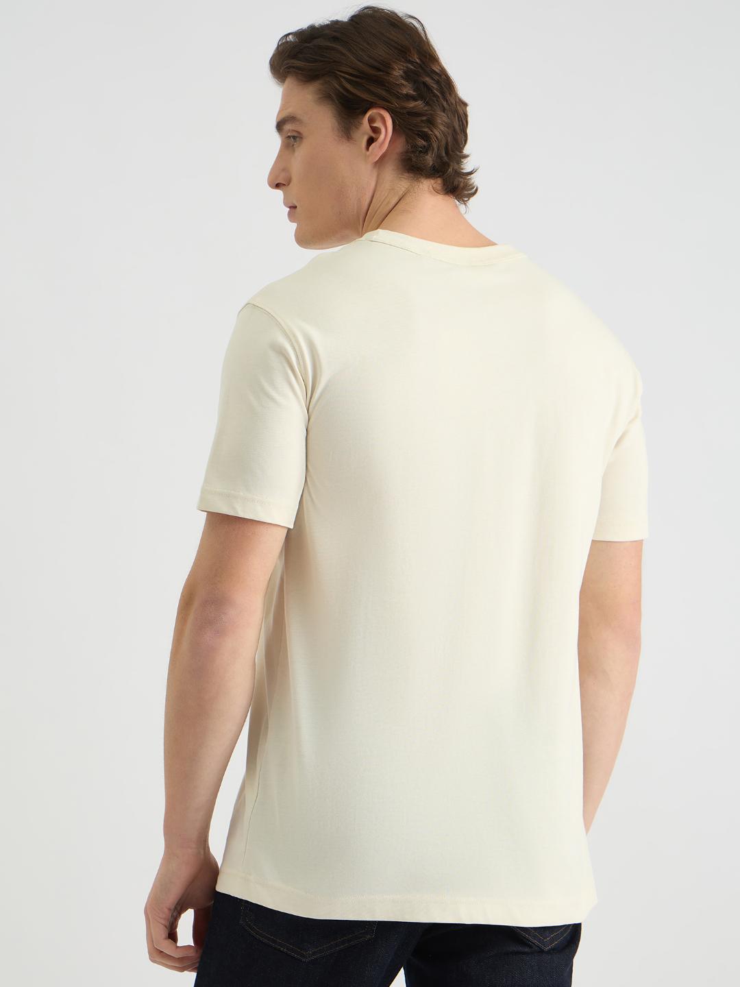 Gant Men Cream Regular Fit Solid Crew Neck Tshirt
