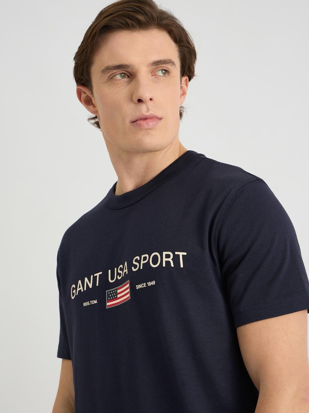 Gant Men Blue Regular Fit Solid Crew Neck Tshirt