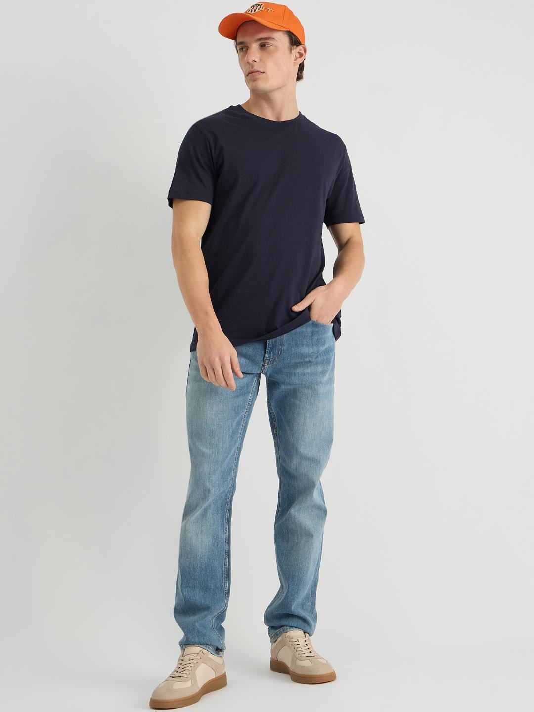 Gant Men Blue Regular Fit Solid Crew Neck Tshirt