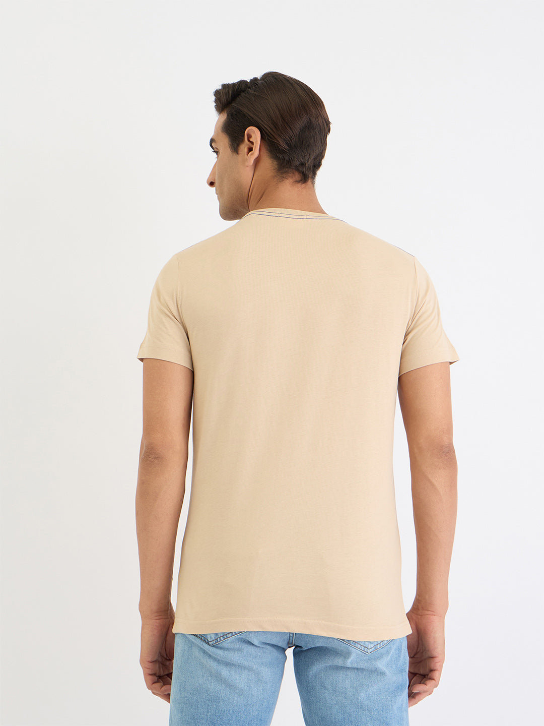 Gant Men Beige Solid Round Neck Tshirt