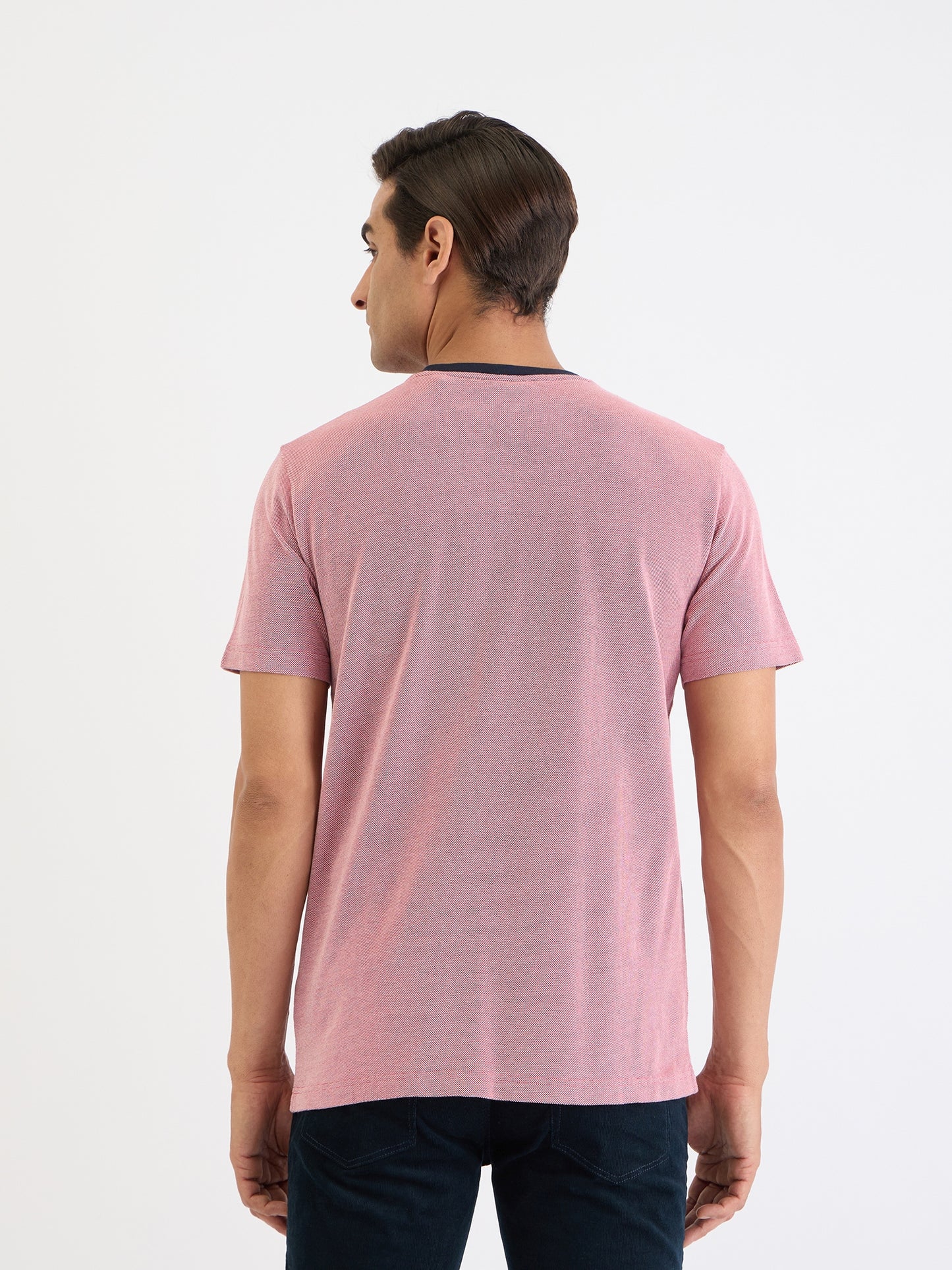 Gant Men Red Solid Round Neck Tshirt